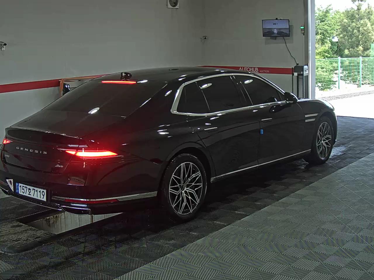 2022 - genesis g90