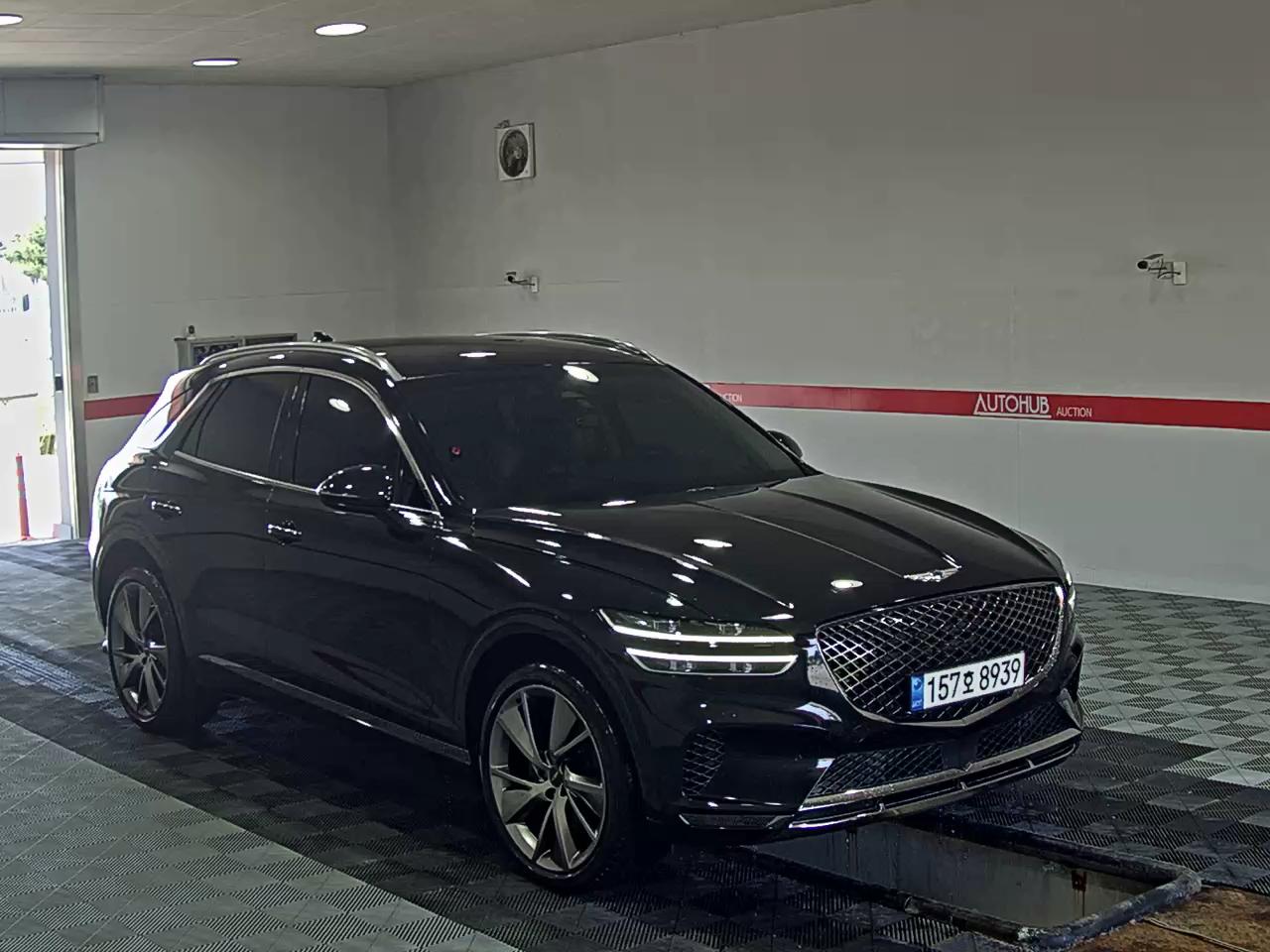 2021 - genesis gv70
