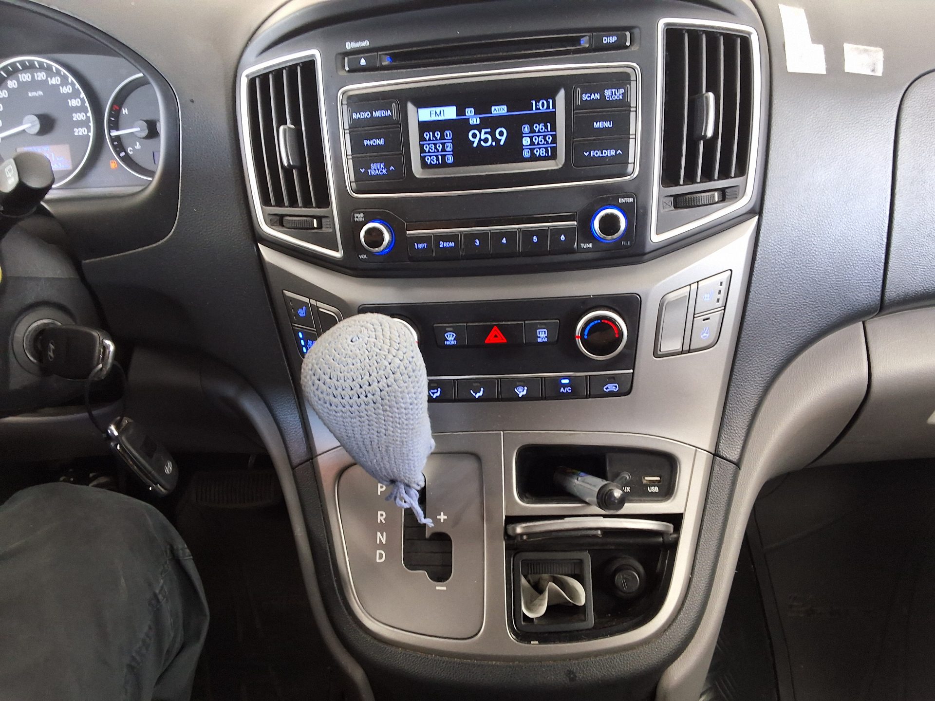 2017 - hyundai grand starex