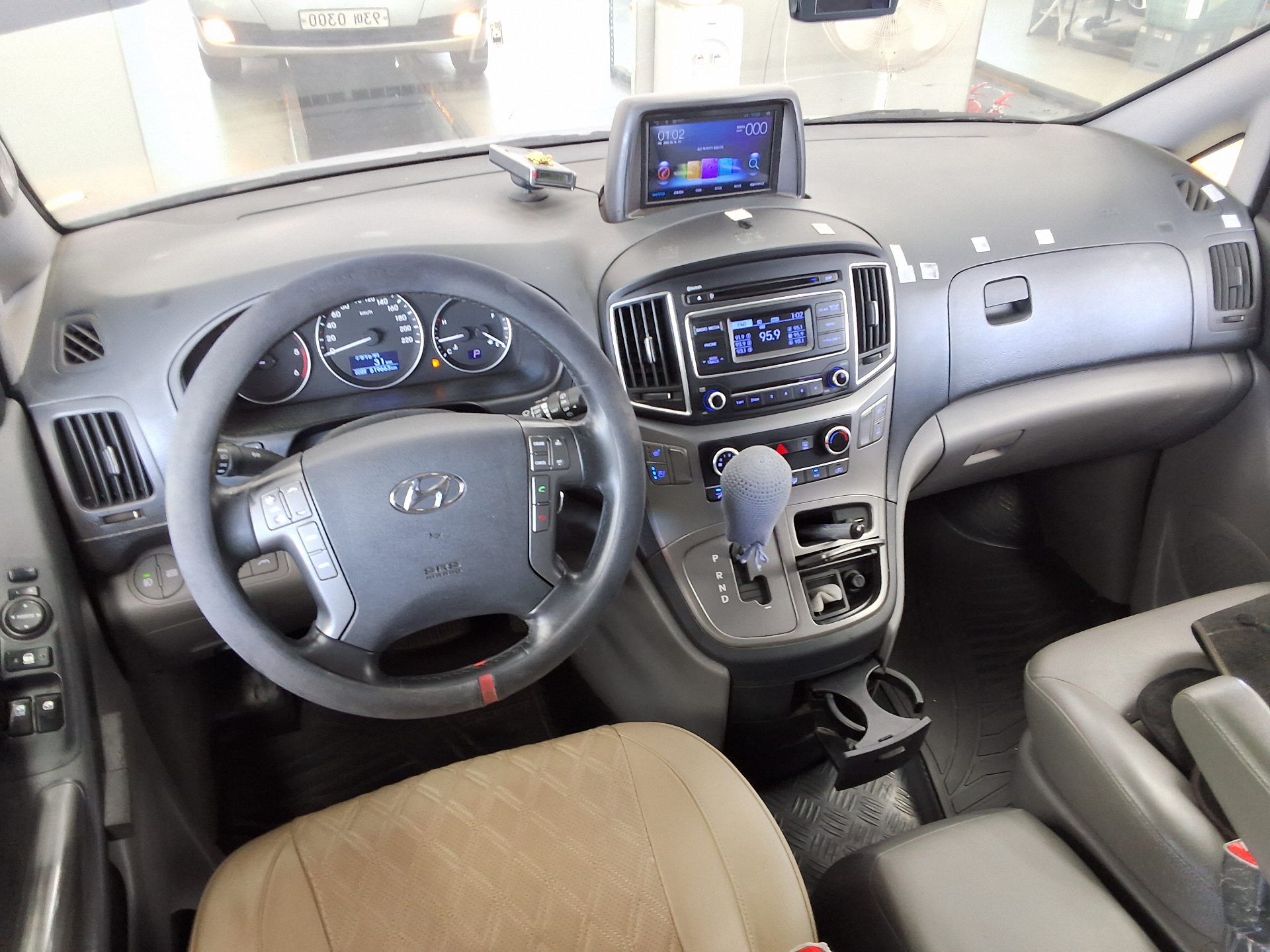 2017 - hyundai grand starex