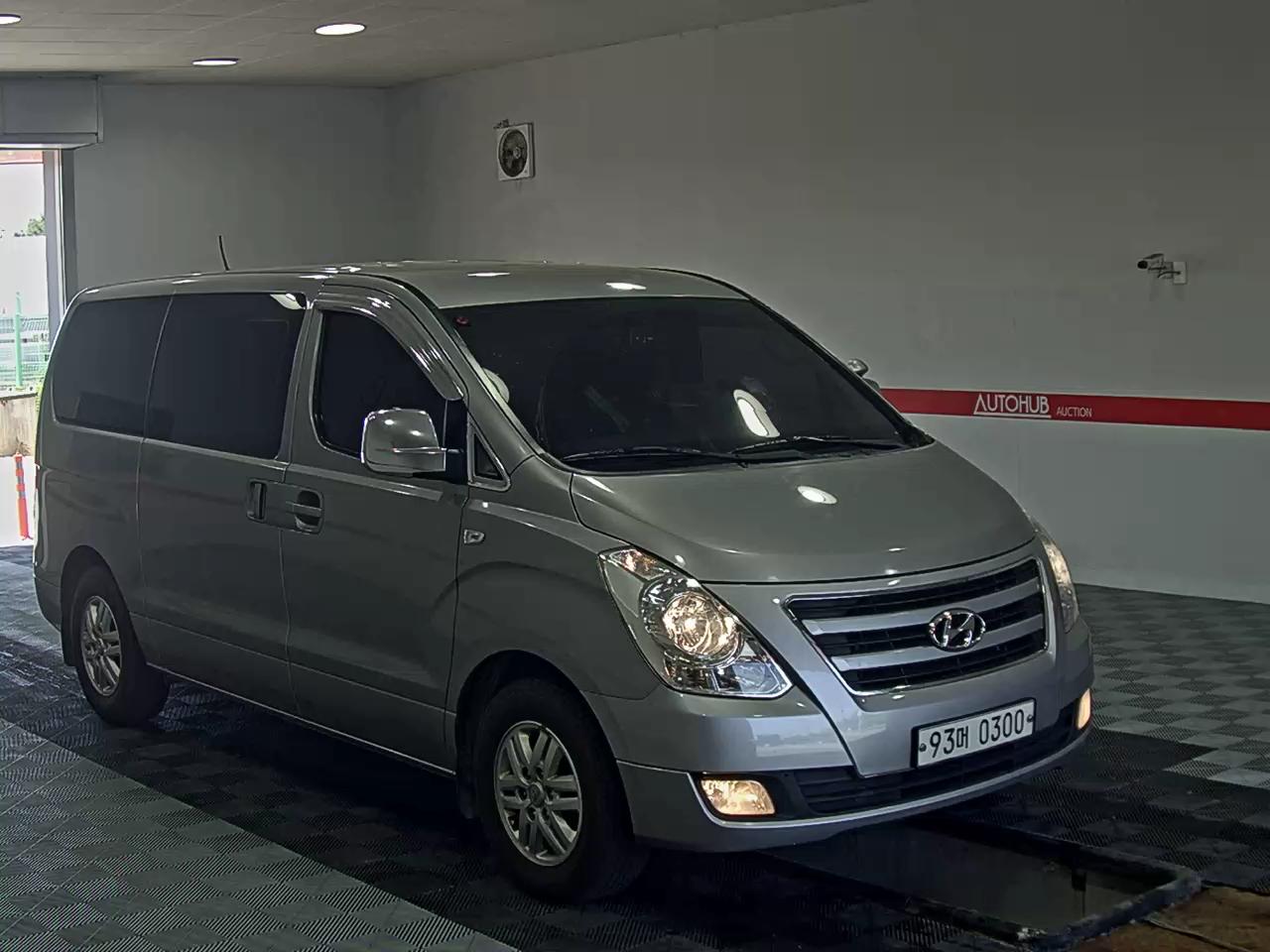 2017 - hyundai grand starex