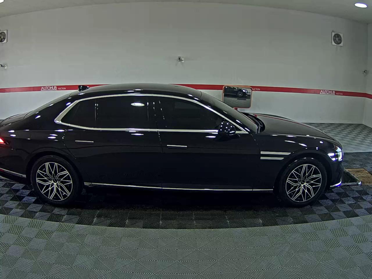 2023 - genesis g90