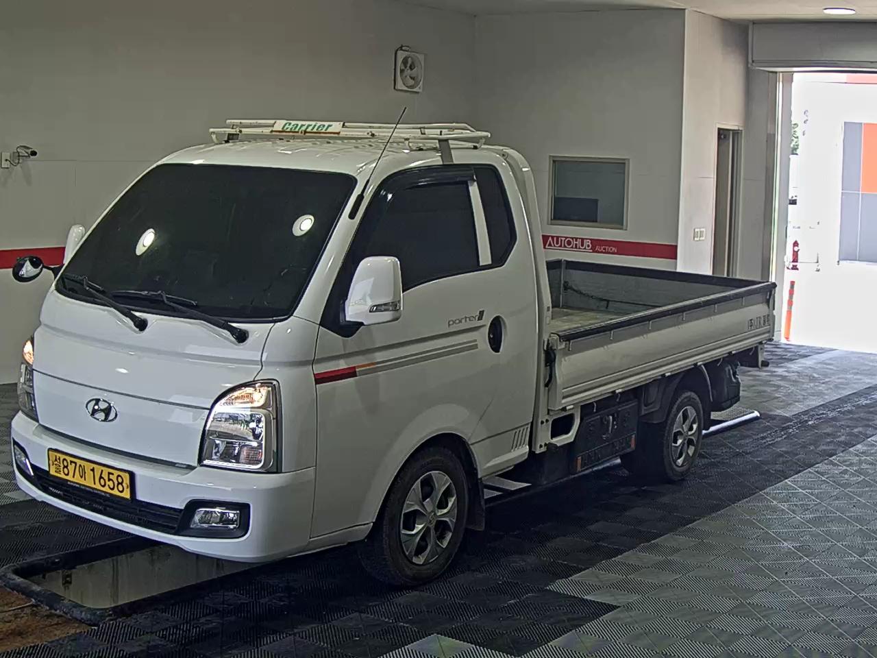 HYUNDAI PORTER II SUPER CAB EXTRA WHEELBASE