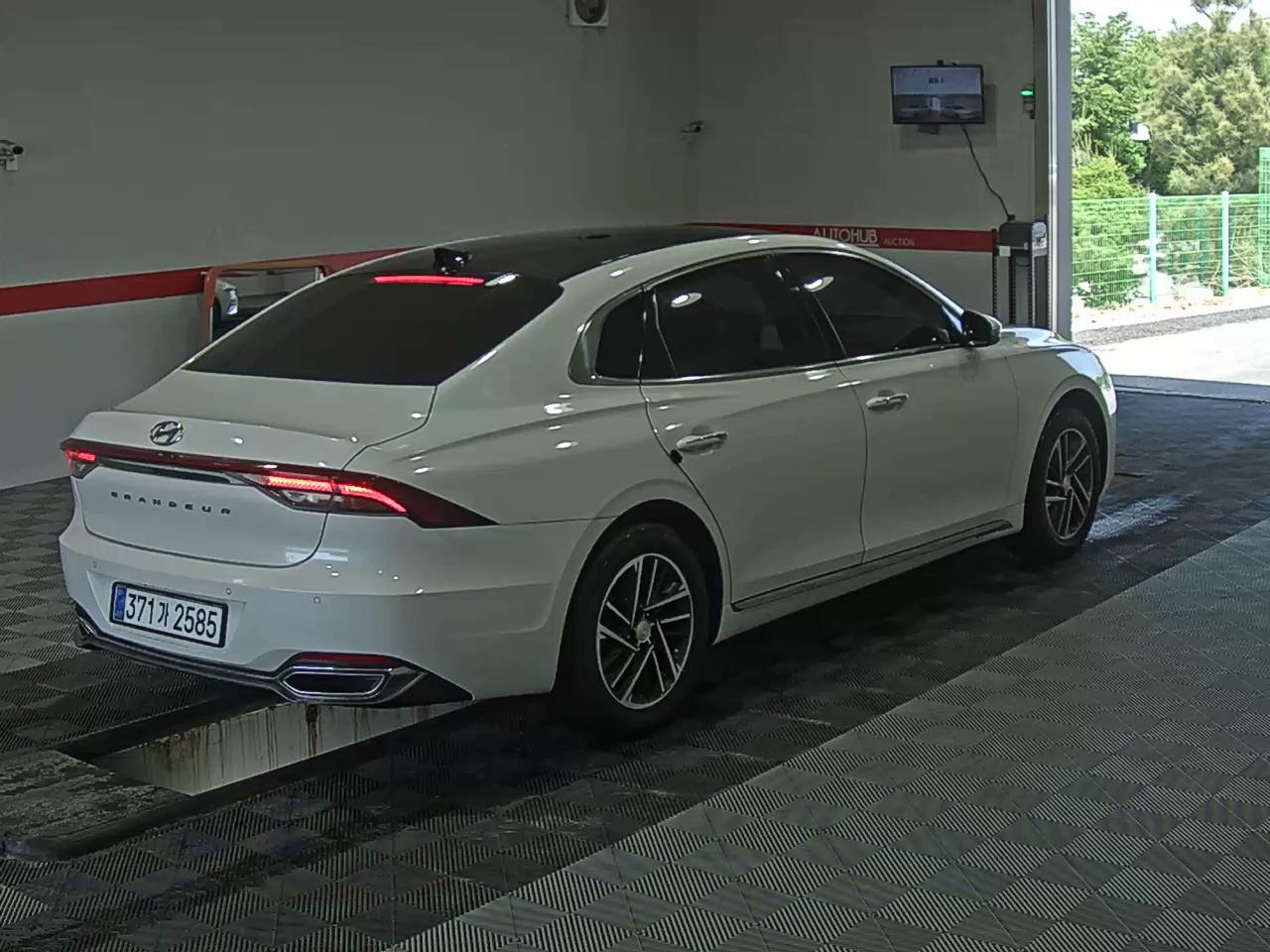 2022 - hyundai grandeur