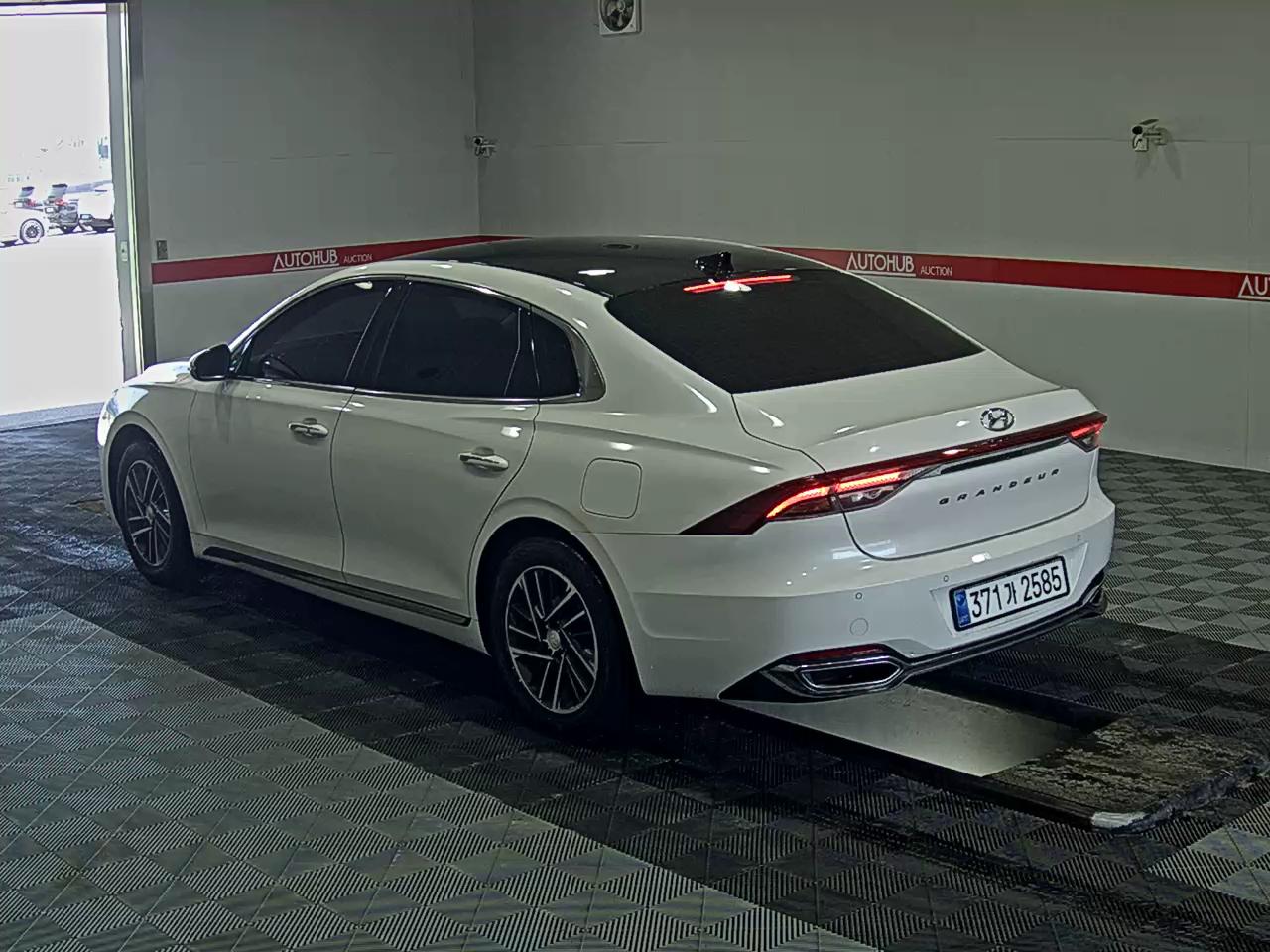 2022 - hyundai grandeur
