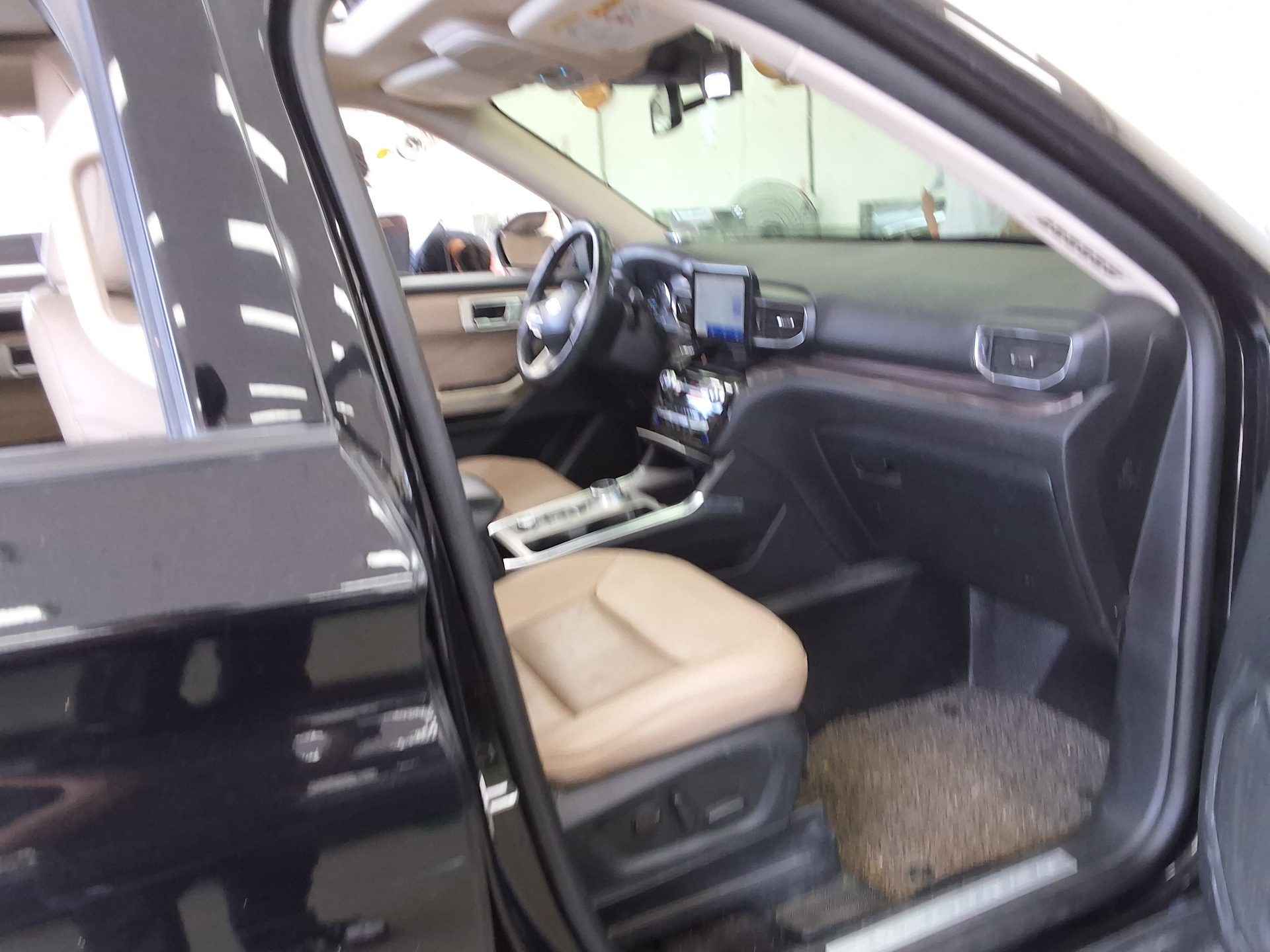 2021 - ford explorer