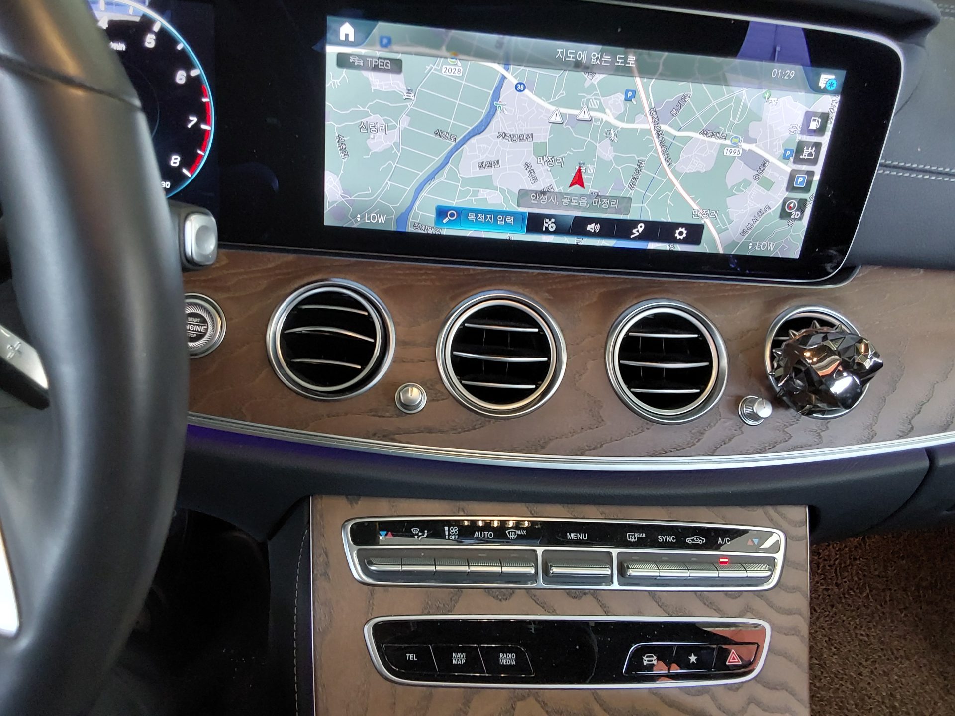 2021 - mercedes-benz e250