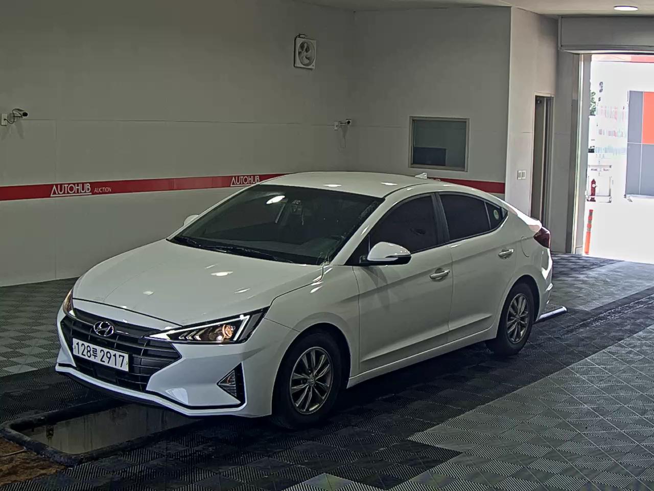 HYUNDAI AVANTE