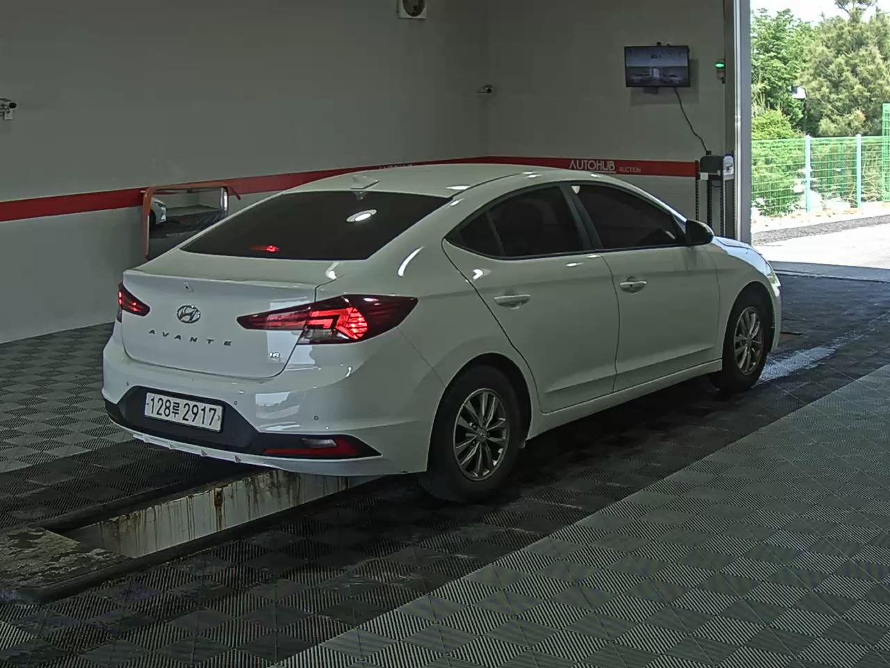 2019 - hyundai avante