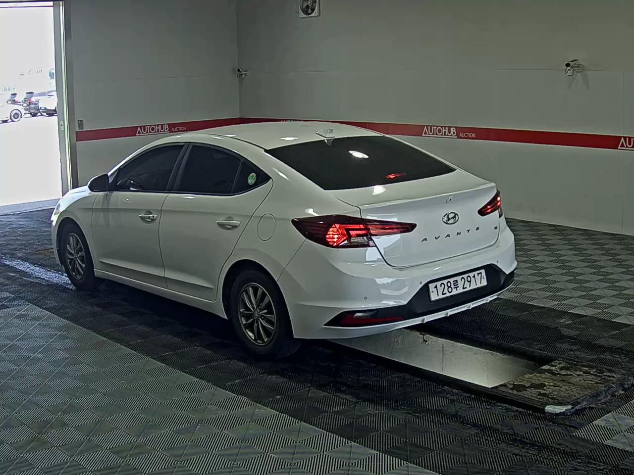 2019 - hyundai avante