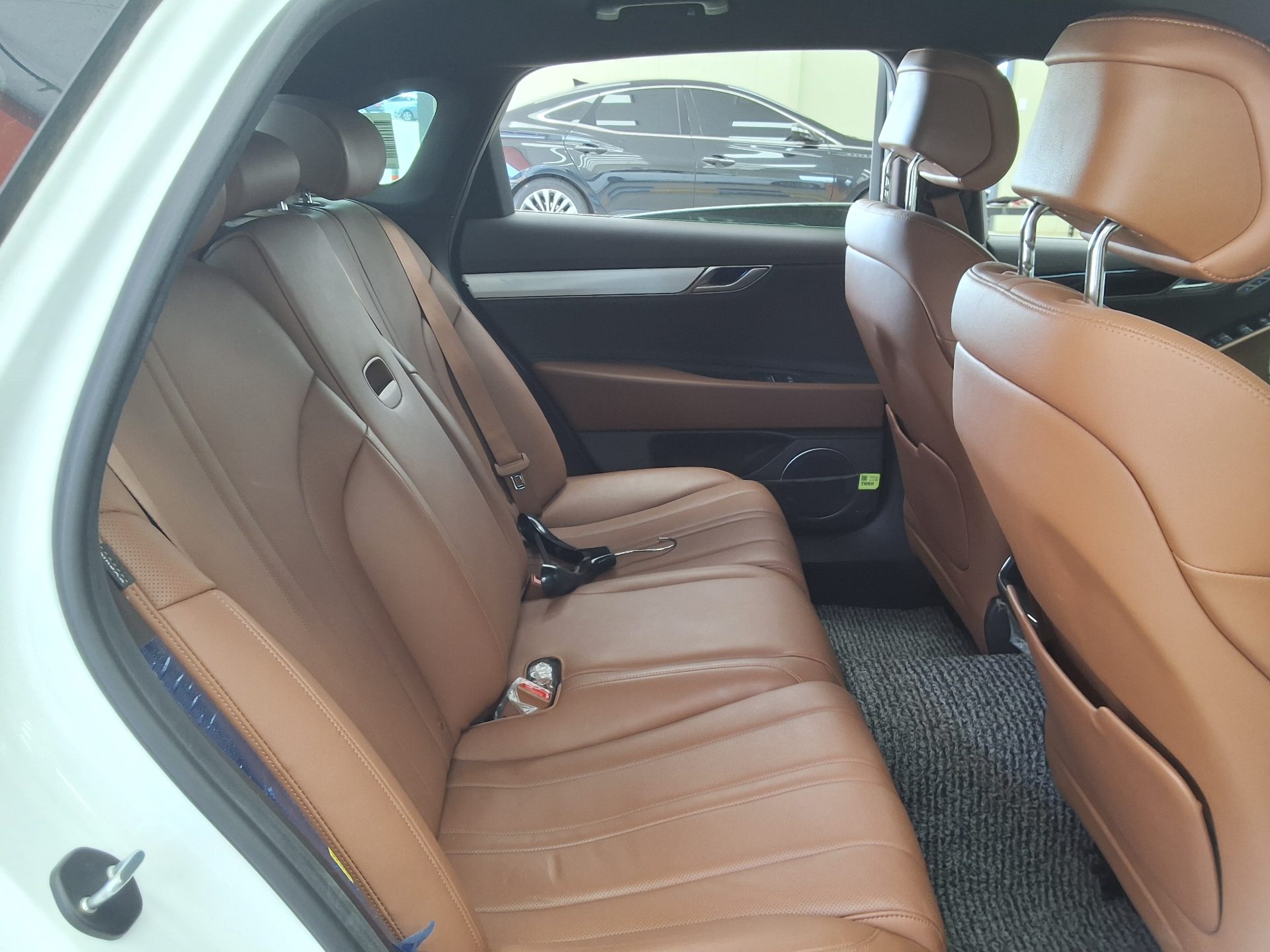 2022 - genesis g80