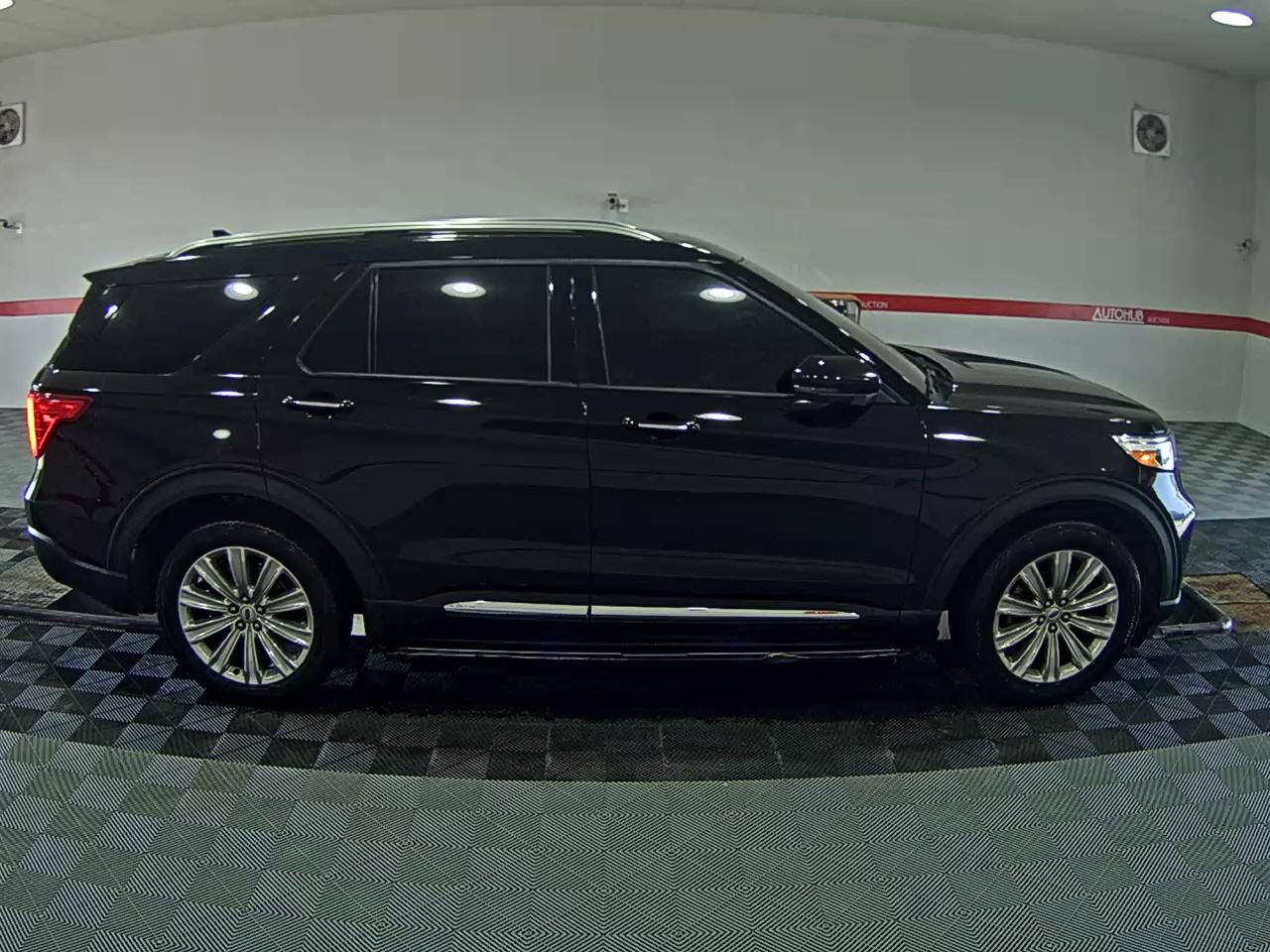 2021 - ford explorer