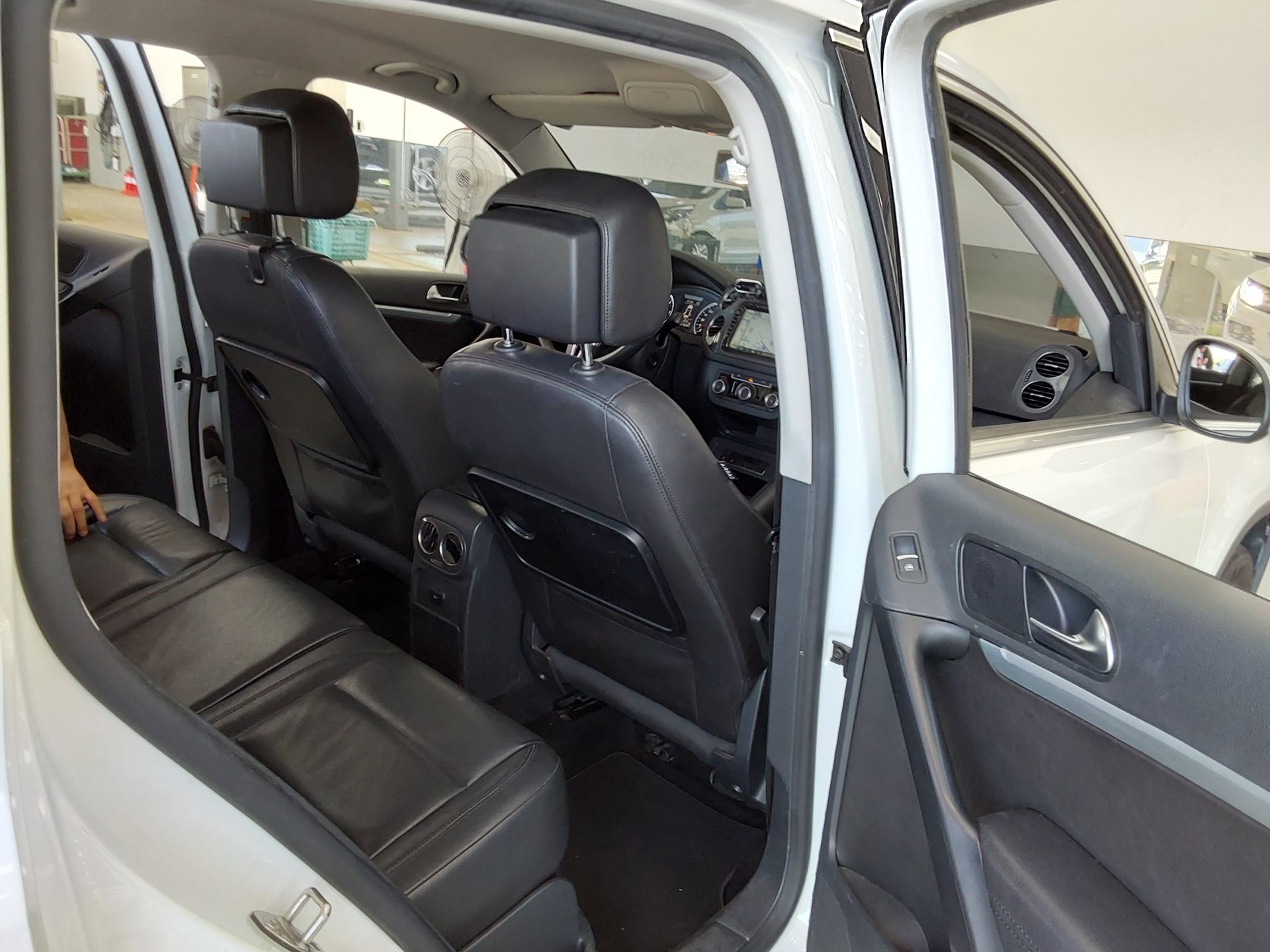 2015 - volkswagen tiguan