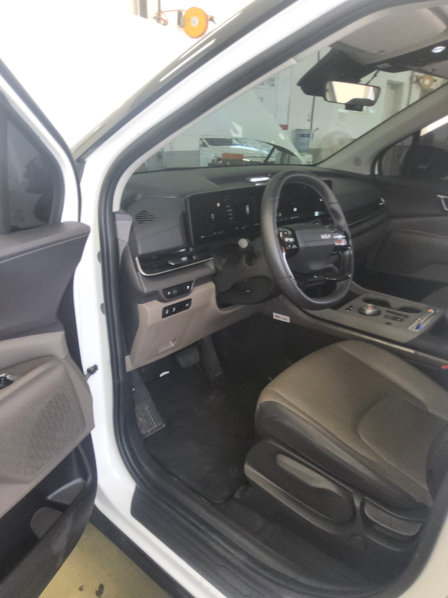 2025 - kia carnival