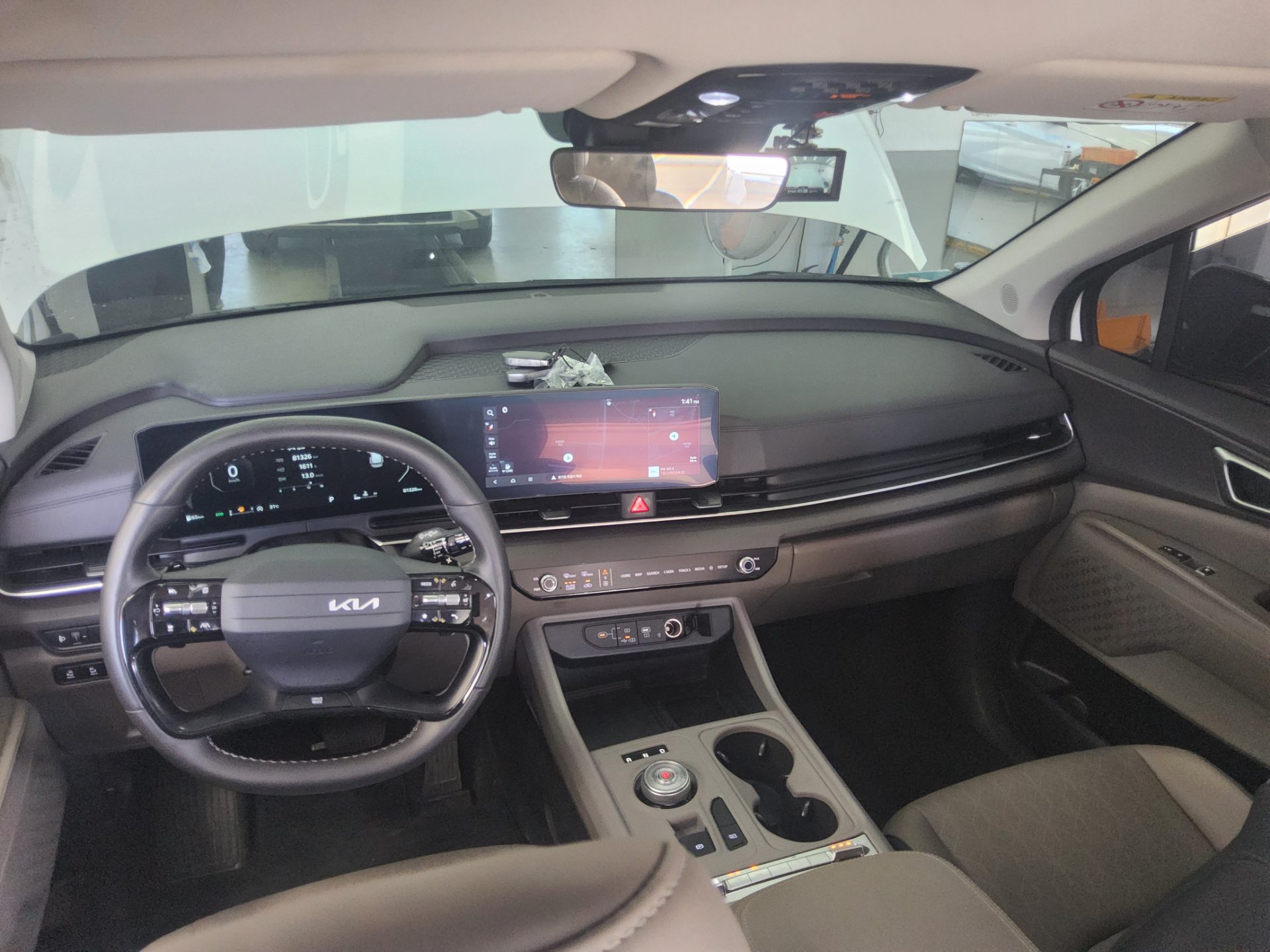 2025 - kia carnival
