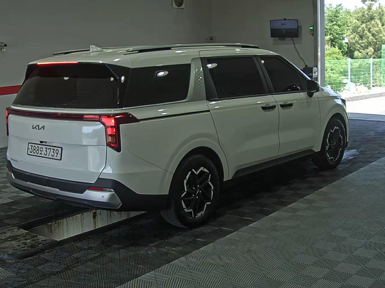 2025 - kia carnival