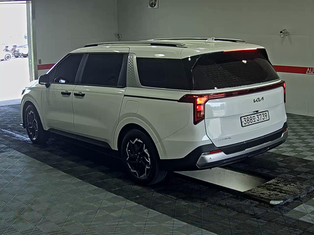2025 - kia carnival