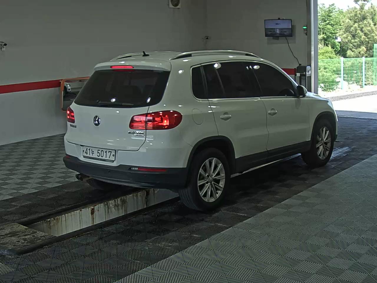 2015 - volkswagen tiguan