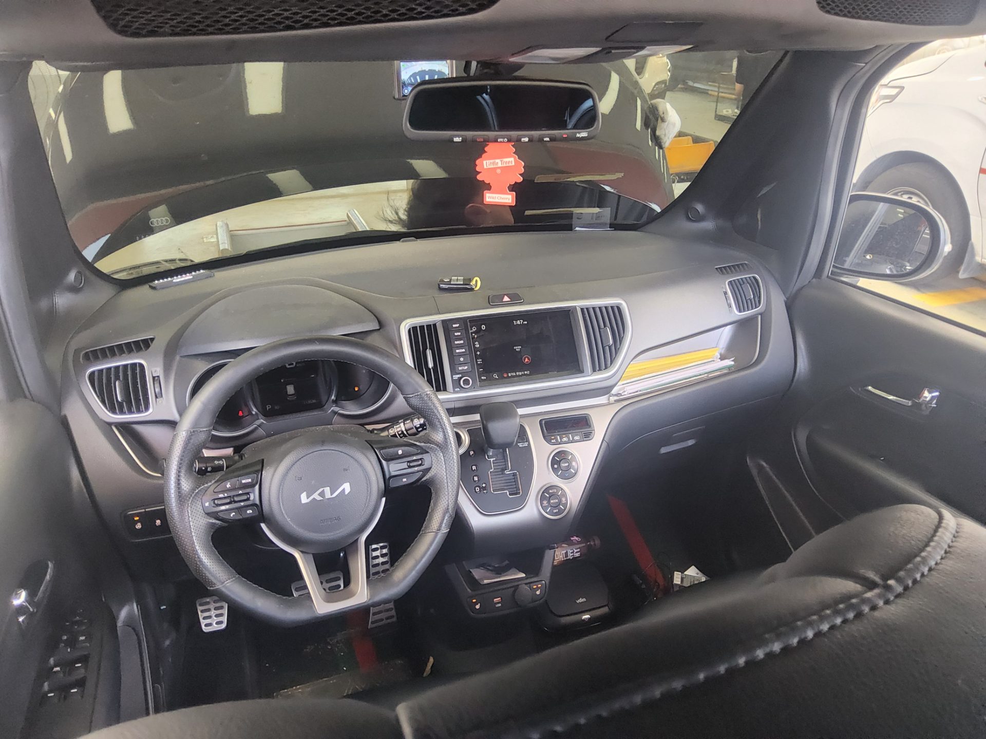 2022 - kia ray