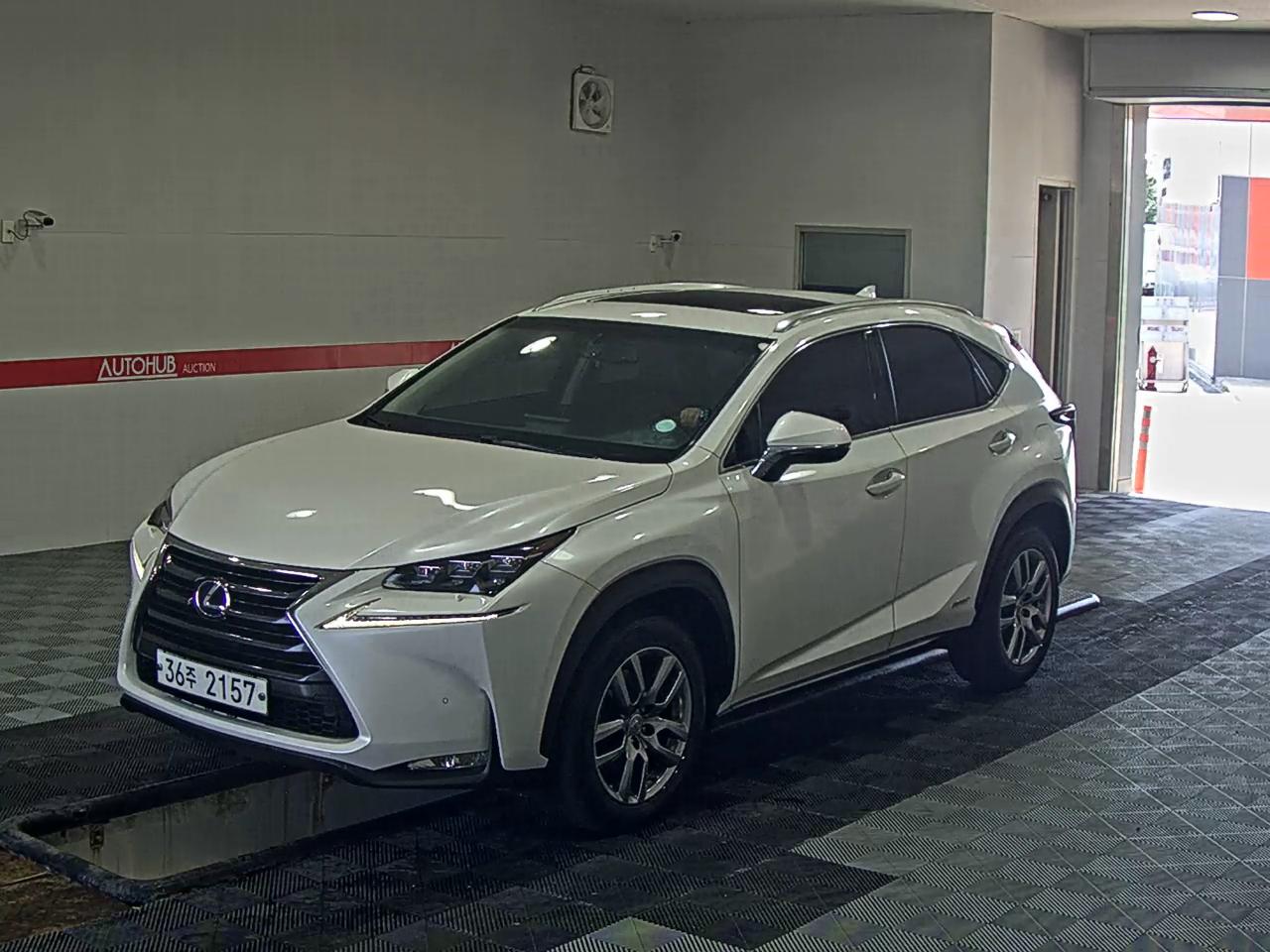 LEXUS NX 300h