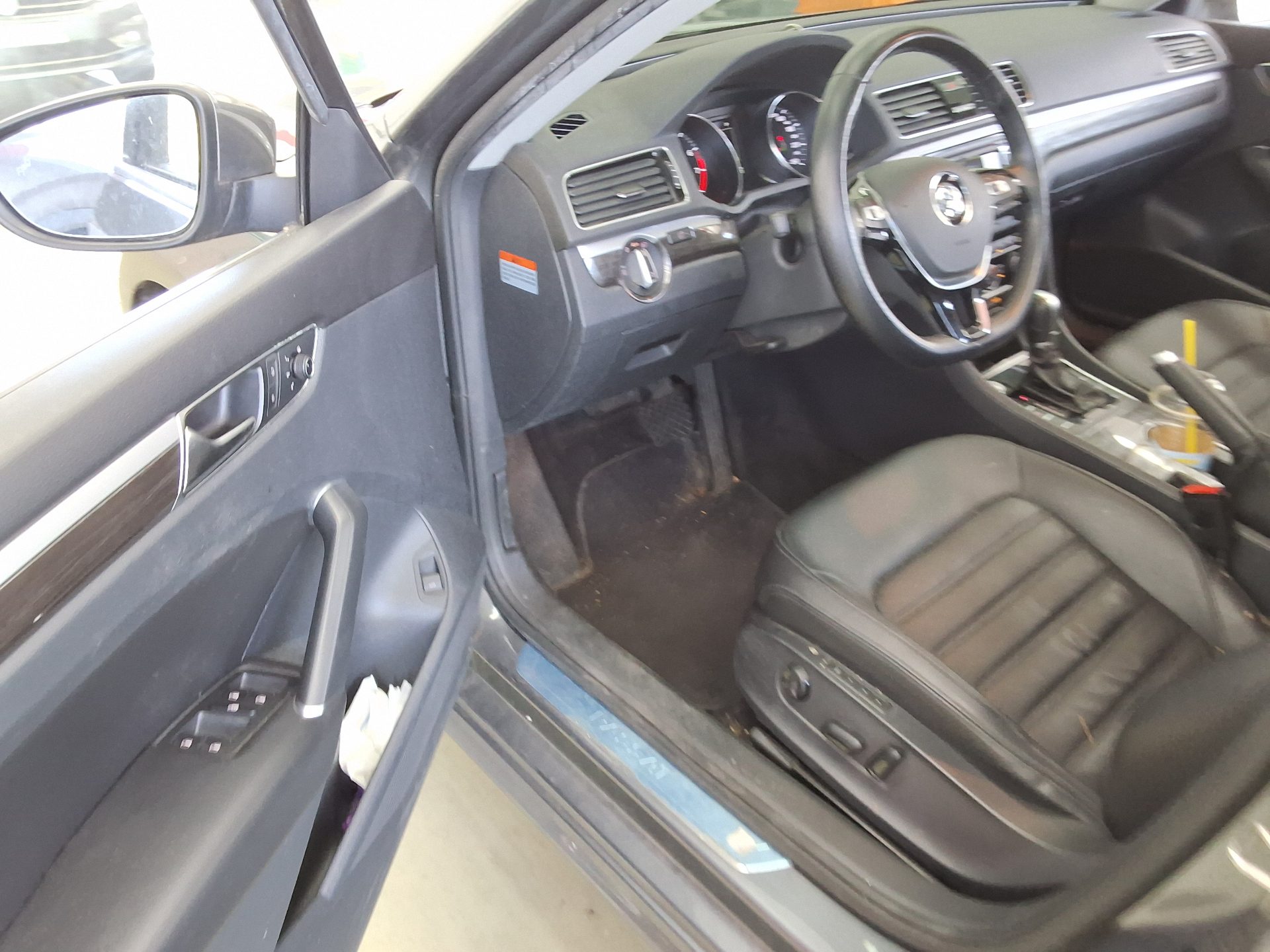 2018 - volkswagen passat