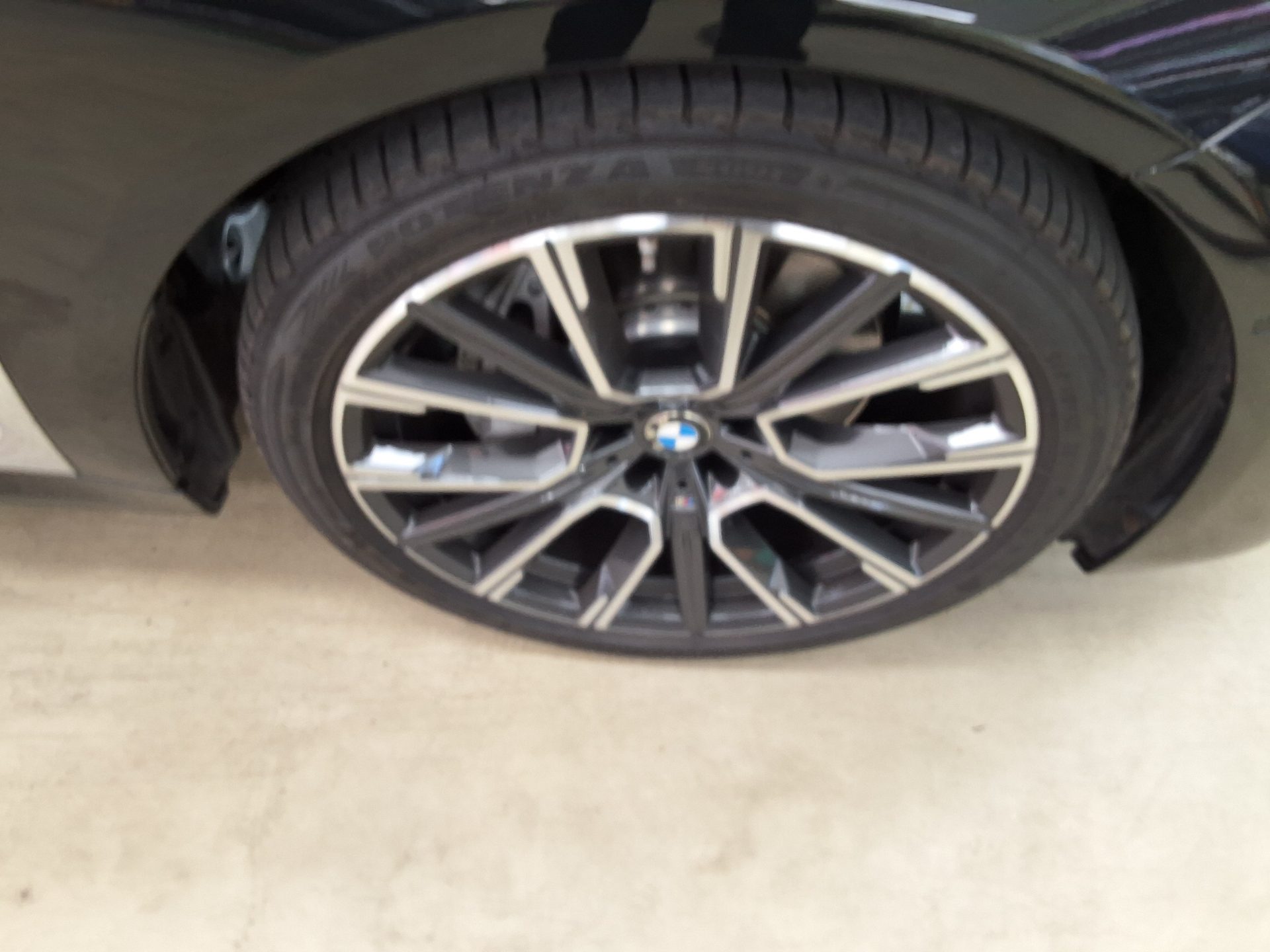 2021 - bmw m7