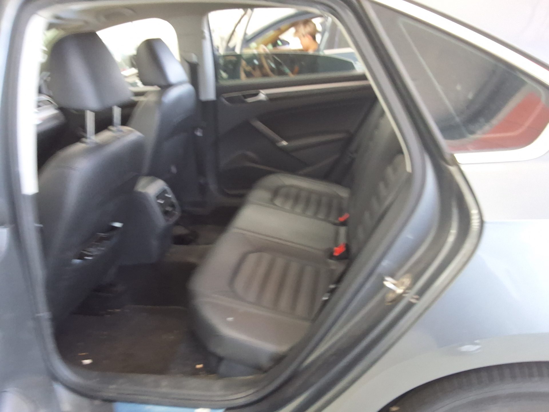 2018 - volkswagen passat
