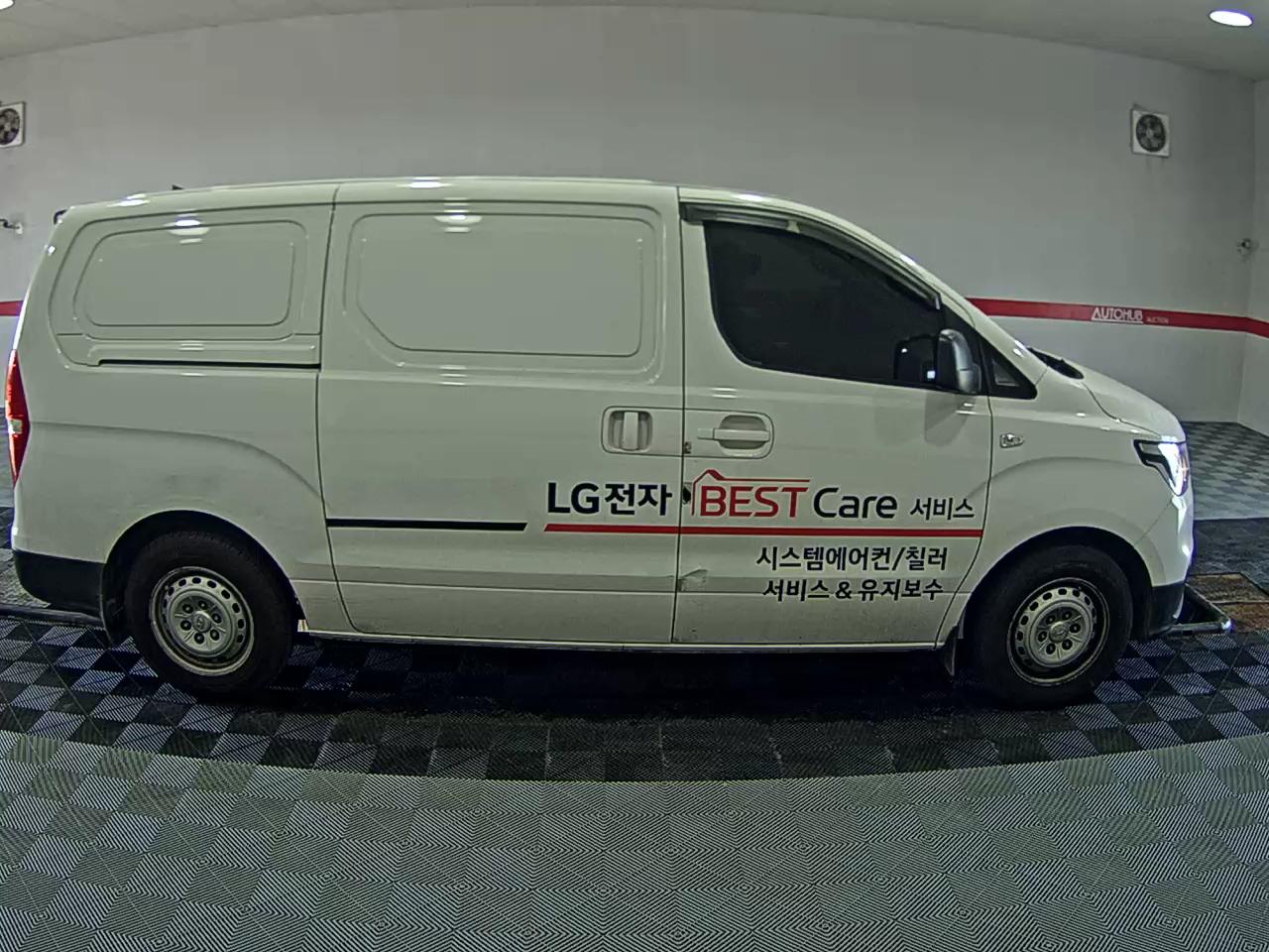 2021 - hyundai grand starex