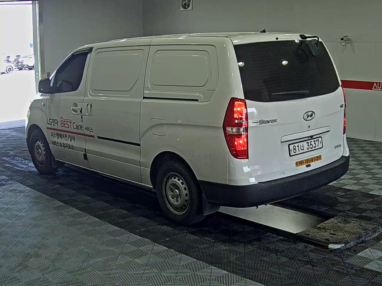 2021 - hyundai grand starex