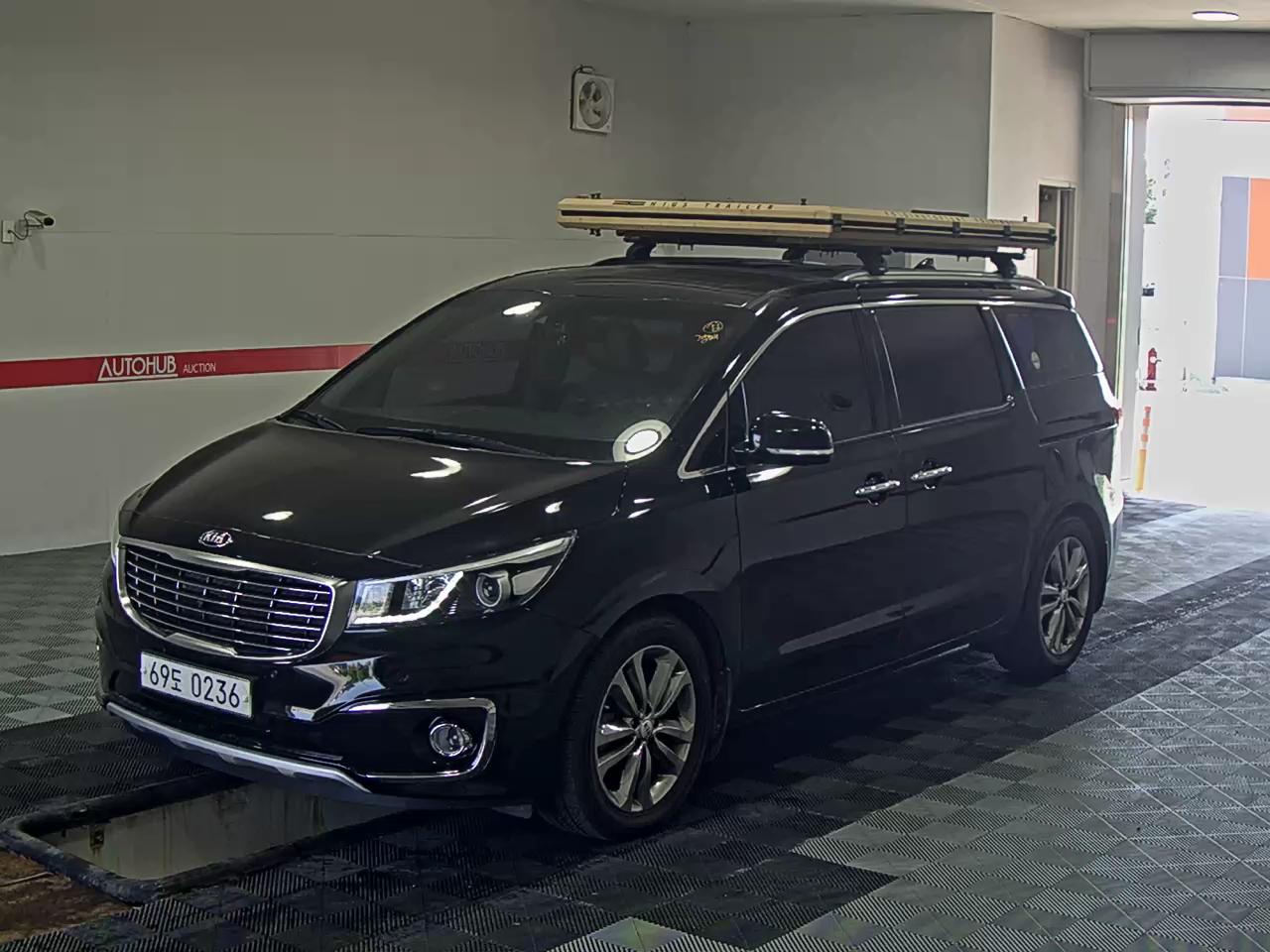 2017 - kia carnival