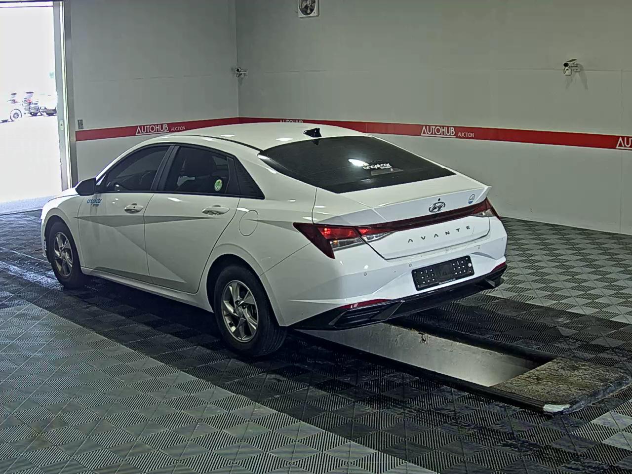 2022 - hyundai avante