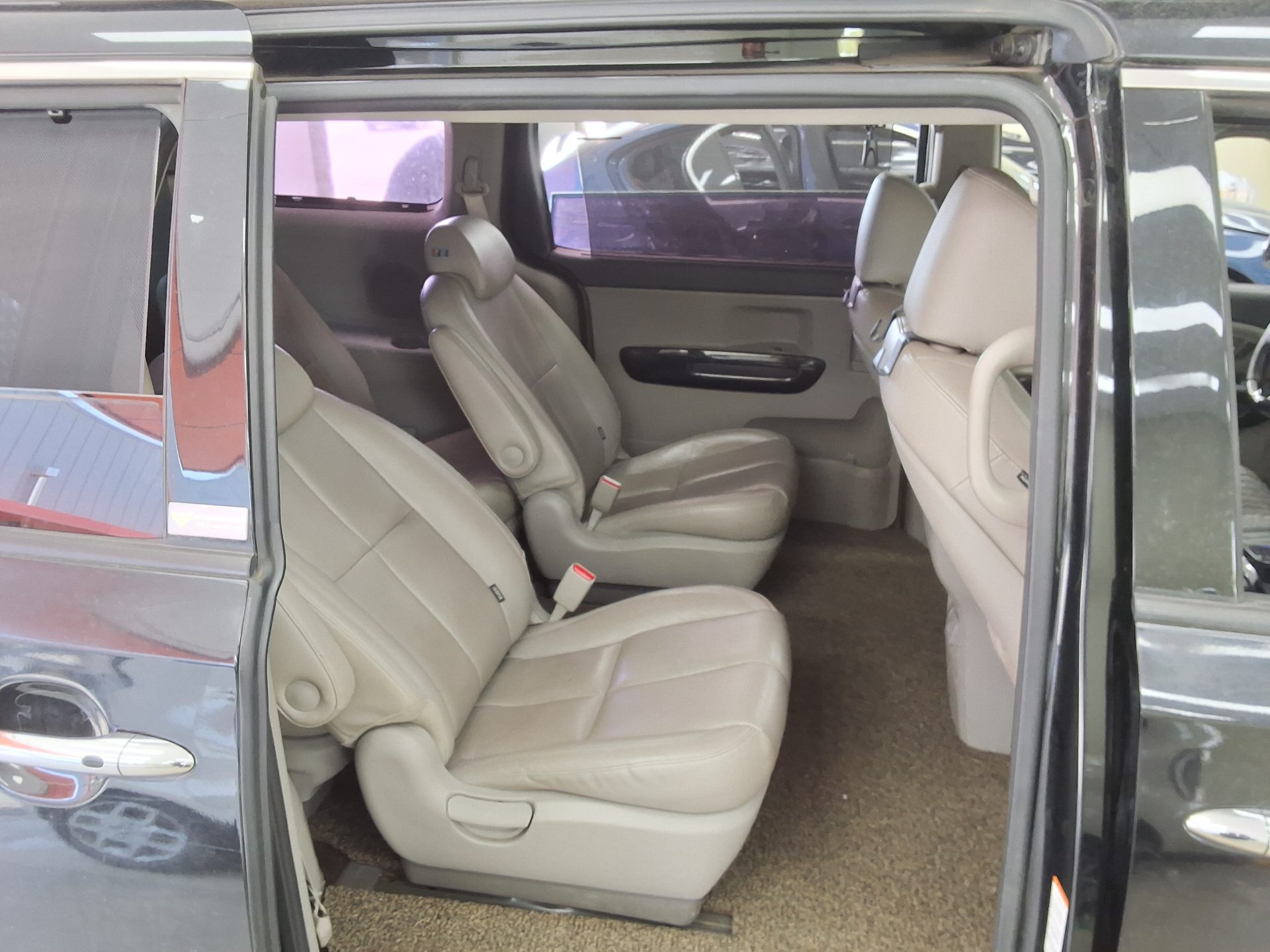 2015 - kia carnival