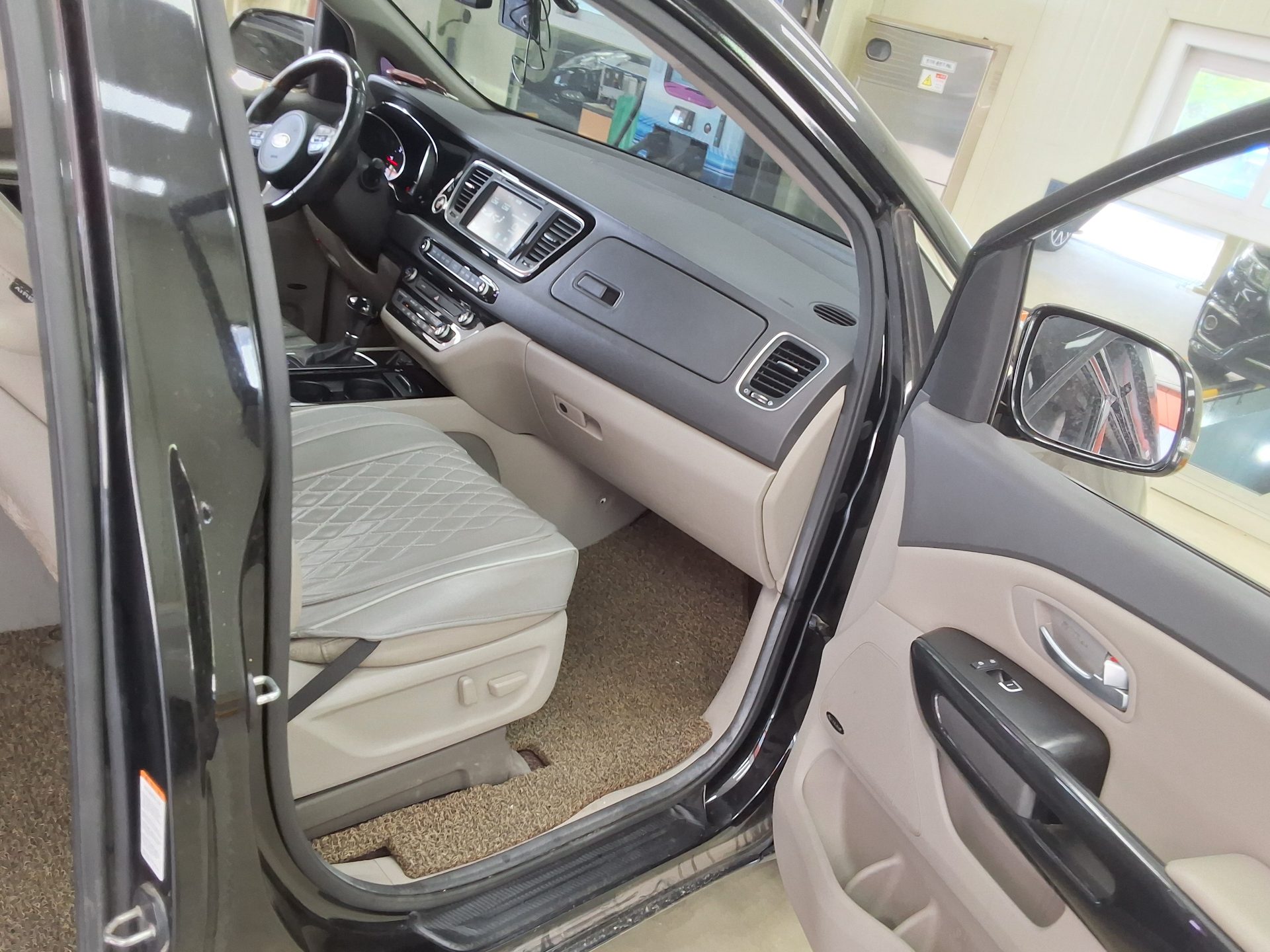2015 - kia carnival