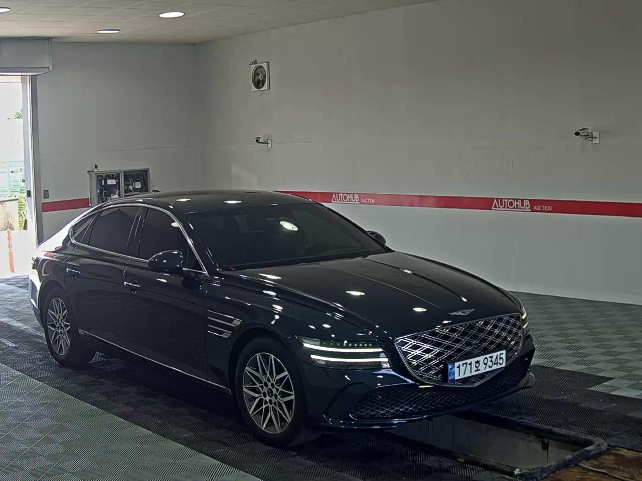 2025 - genesis g80