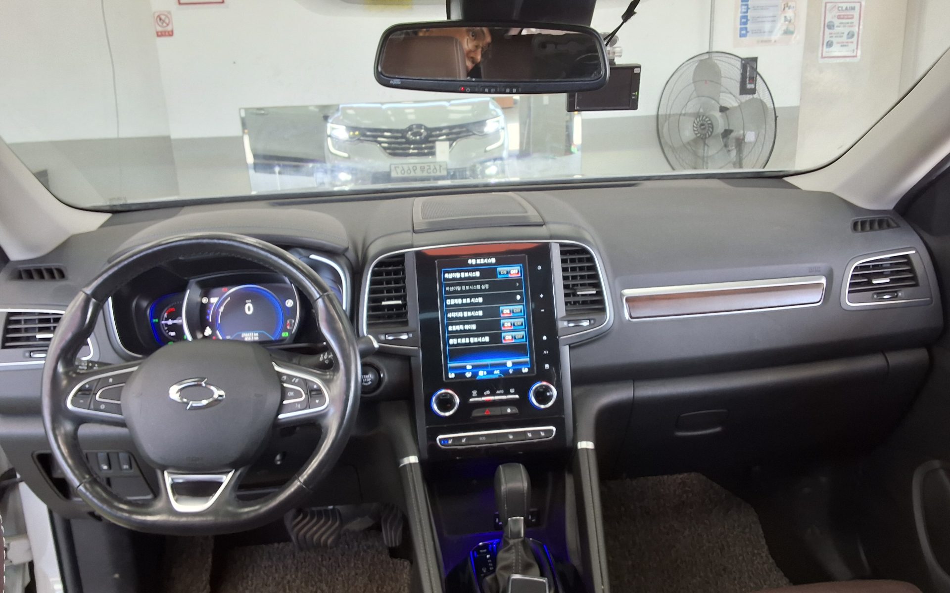 2020 - renault qm6