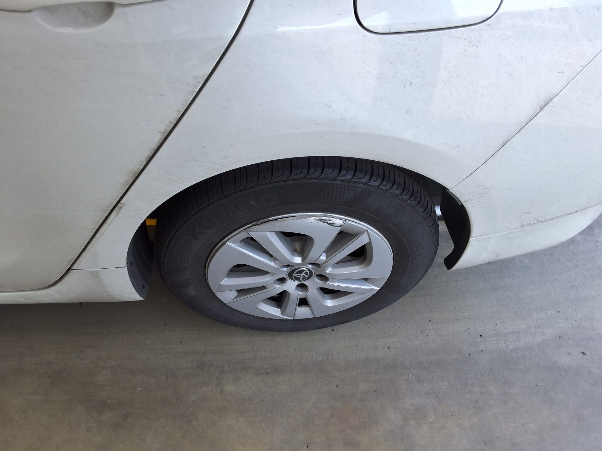 2017 - toyota prius