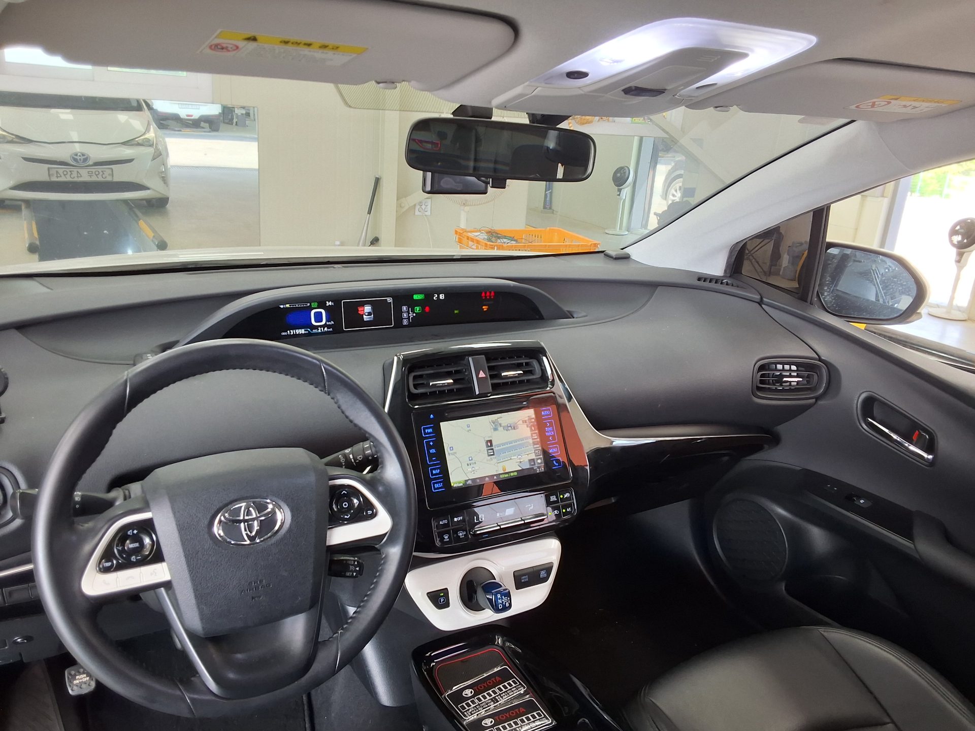 2017 - toyota prius