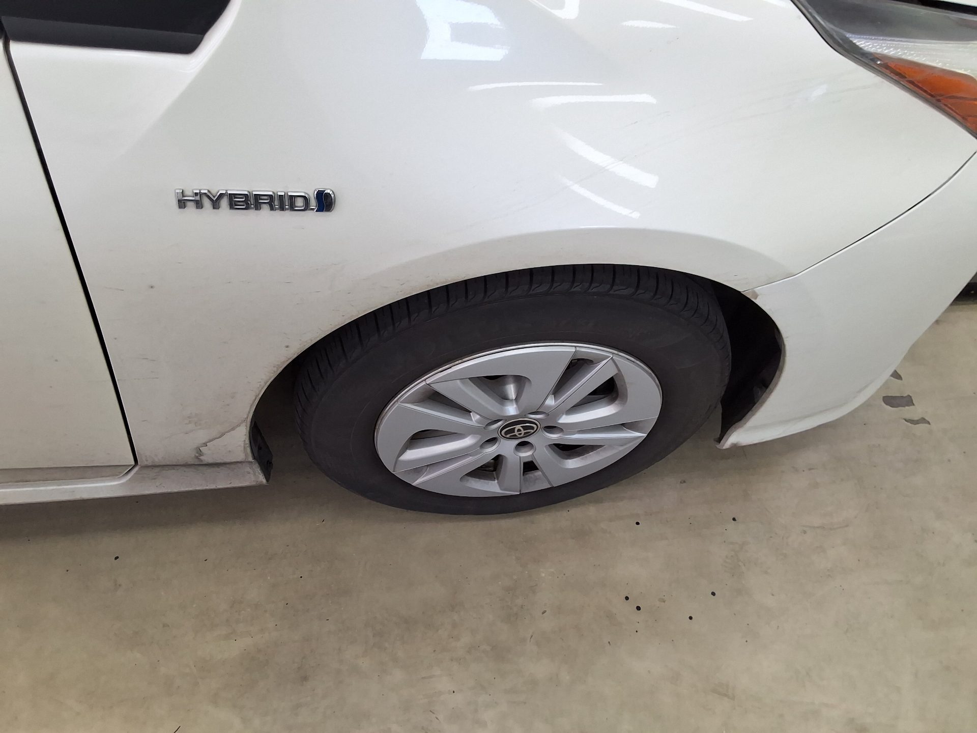 2017 - toyota prius