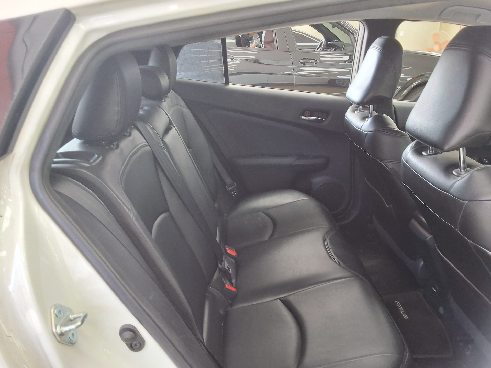 2017 - toyota prius