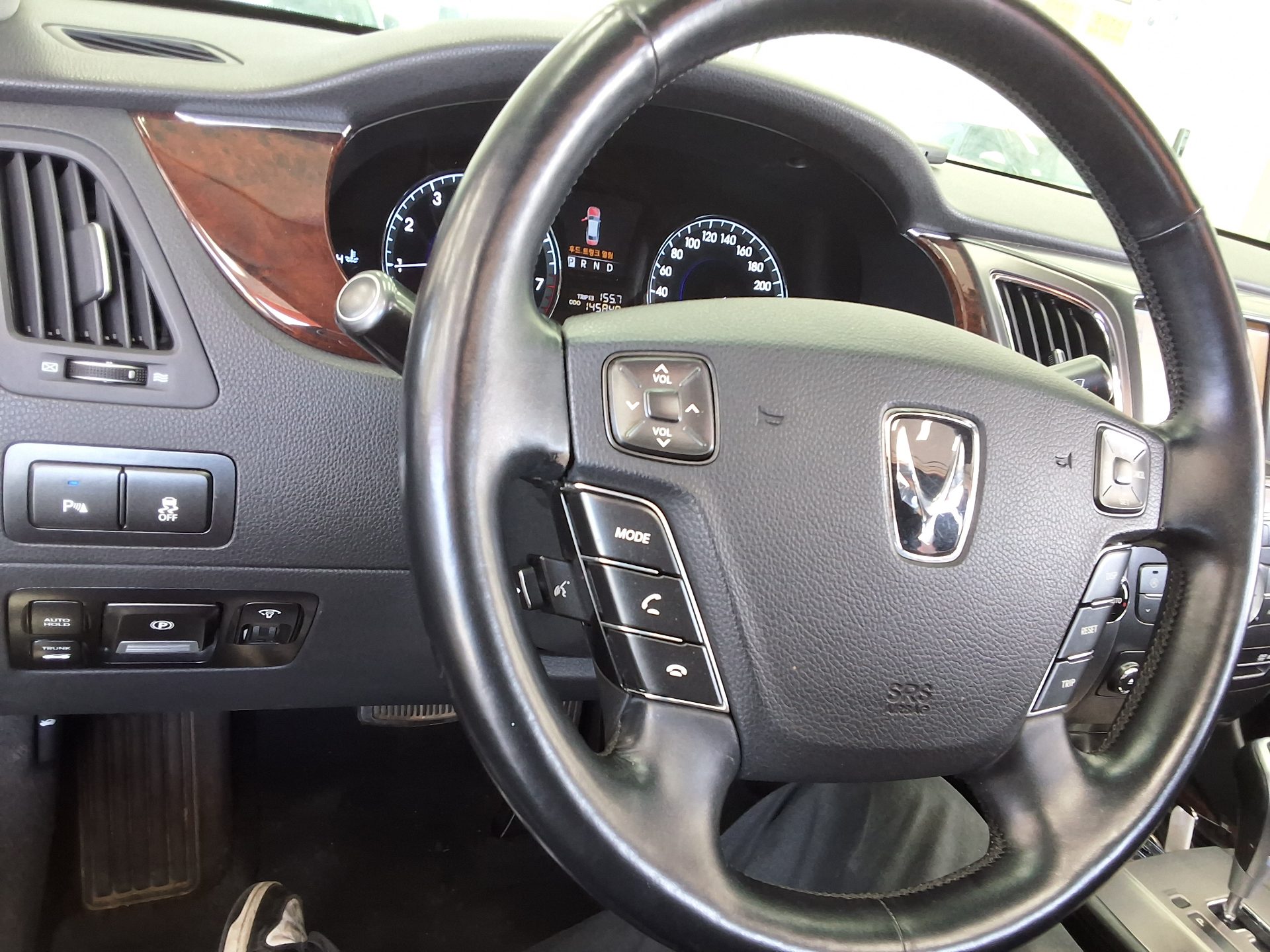 2011 - hyundai equus