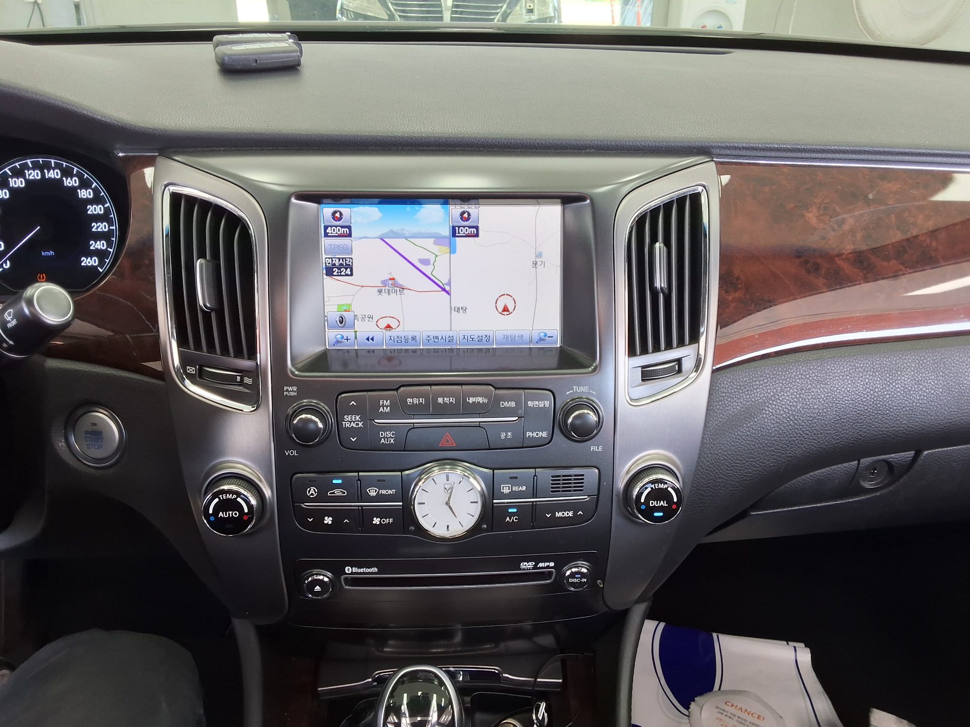 2011 - hyundai equus