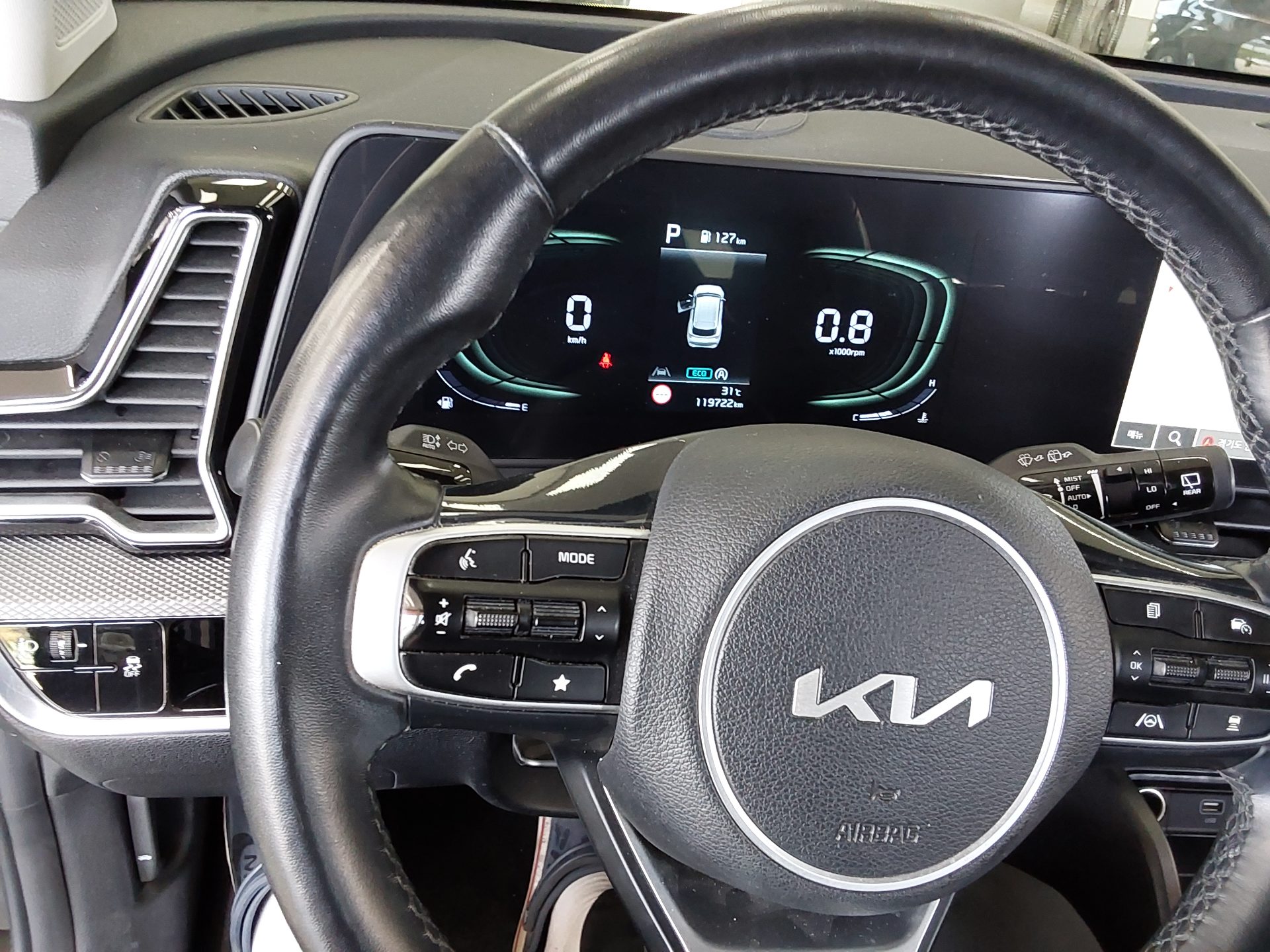 2022 - kia sportage