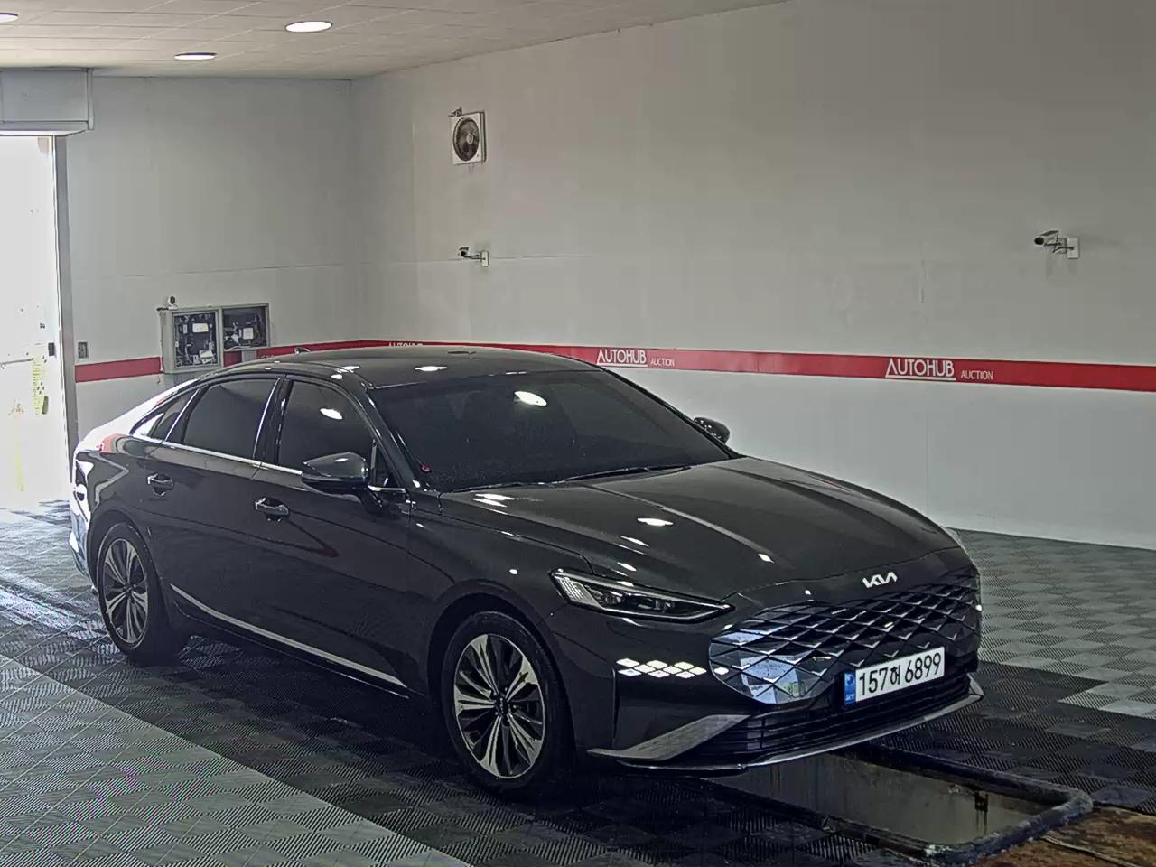 2022 - kia k8