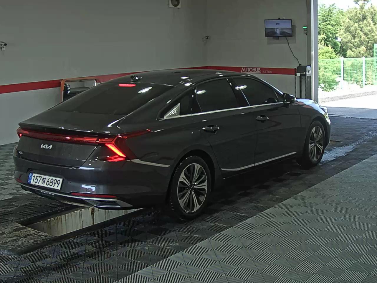 2022 - kia k8