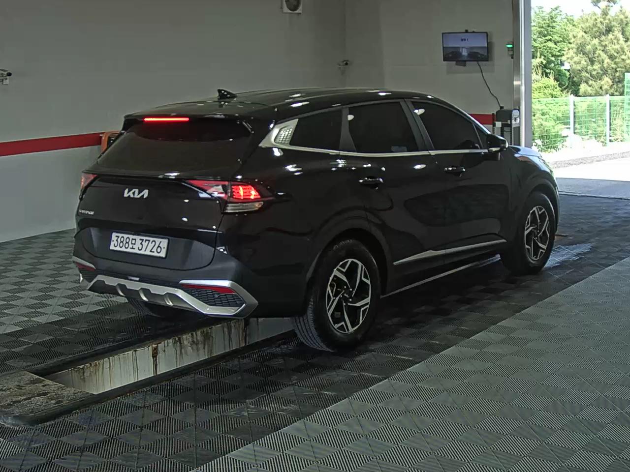 2022 - kia sportage