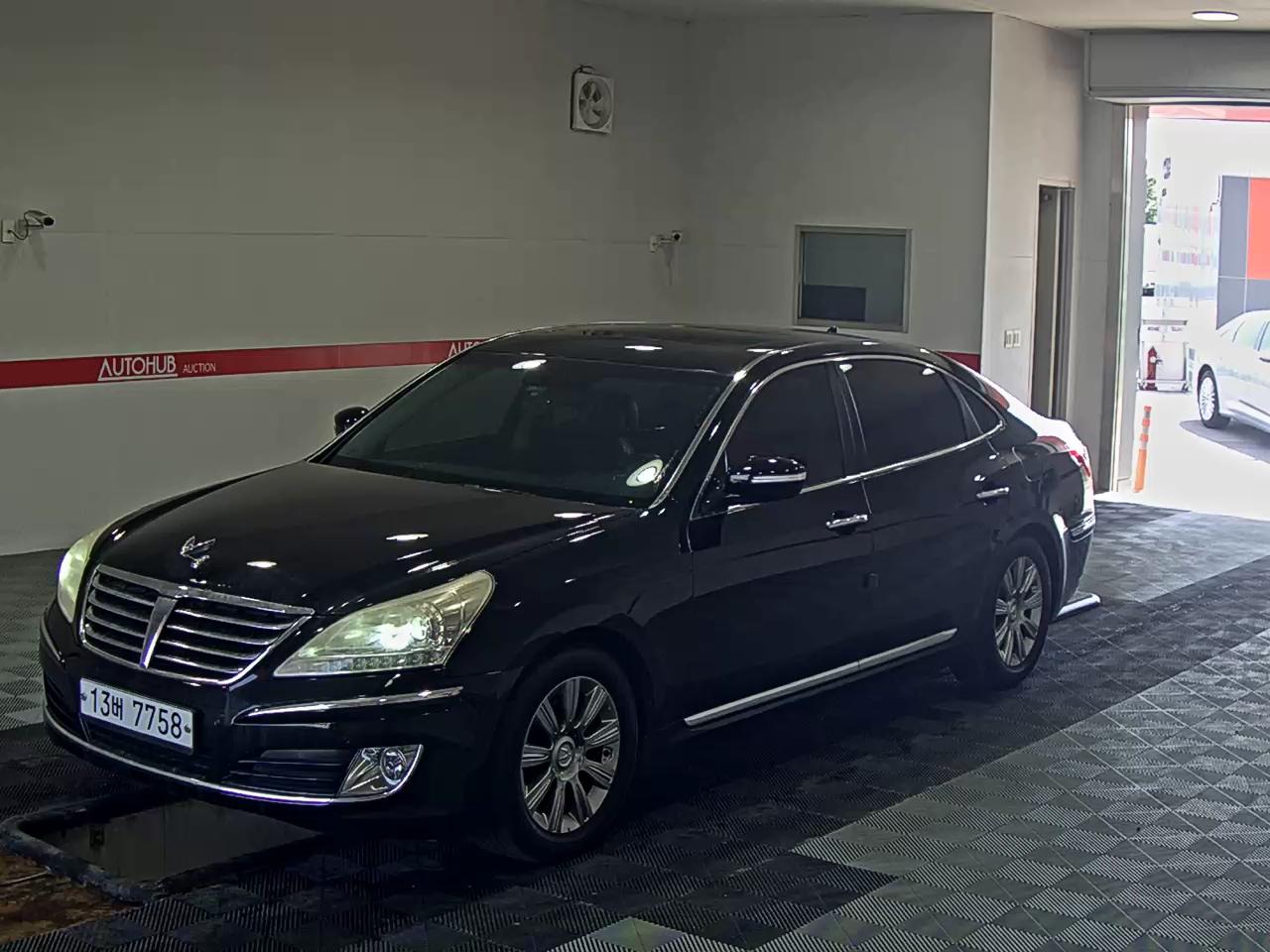 HYUNDAI EQUUS () VS380