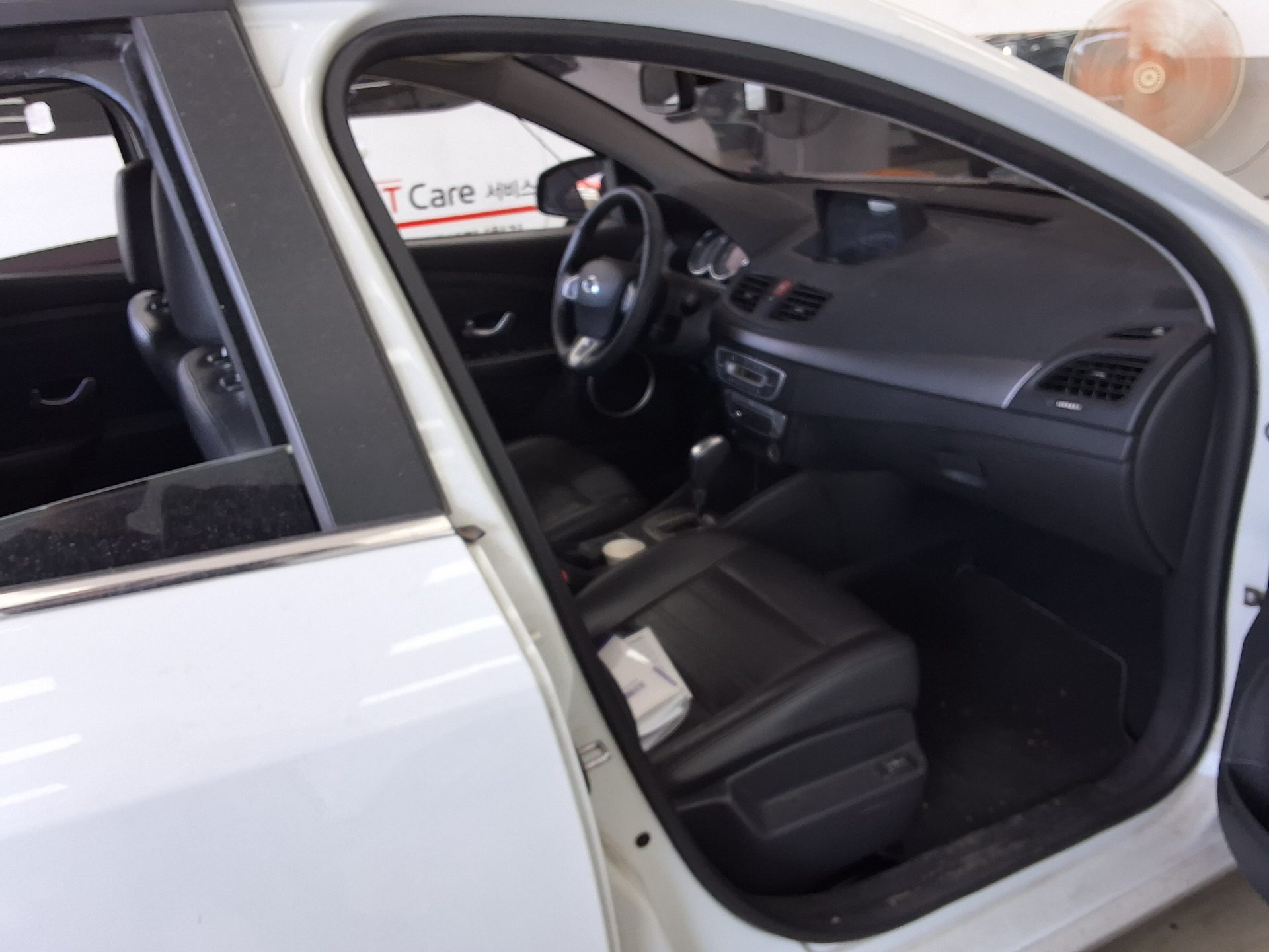 2017 - renault sm3