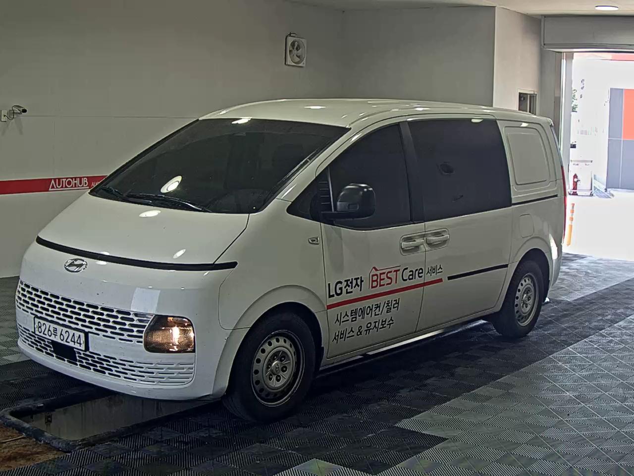 HYUNDAI STARIA CARGO