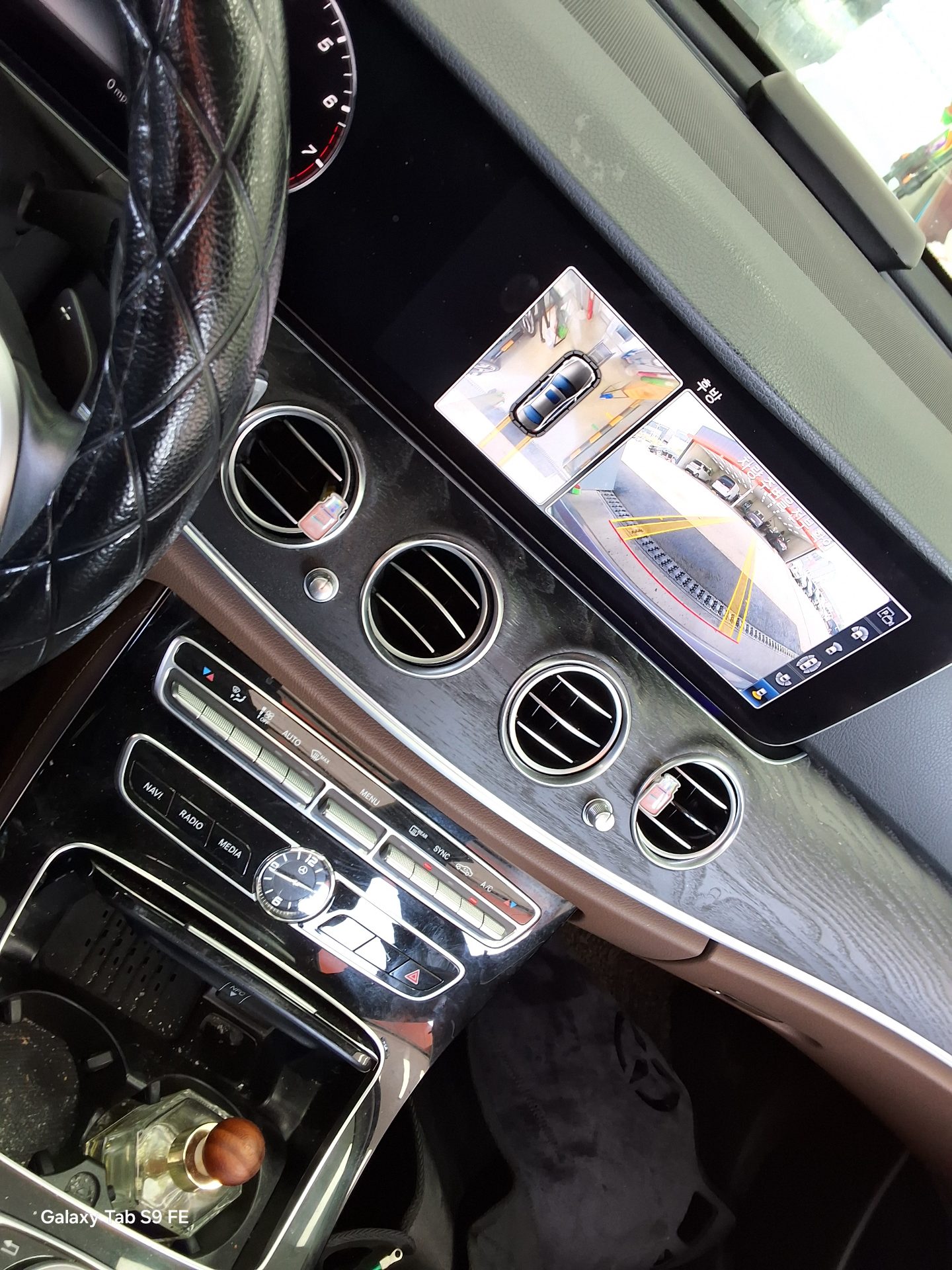 2019 - mercedes-benz e300