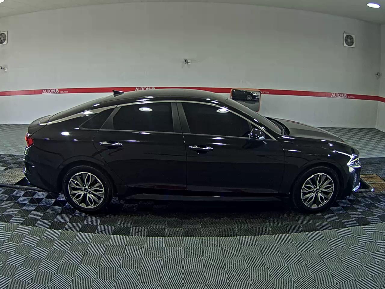 Kia K5 - 3